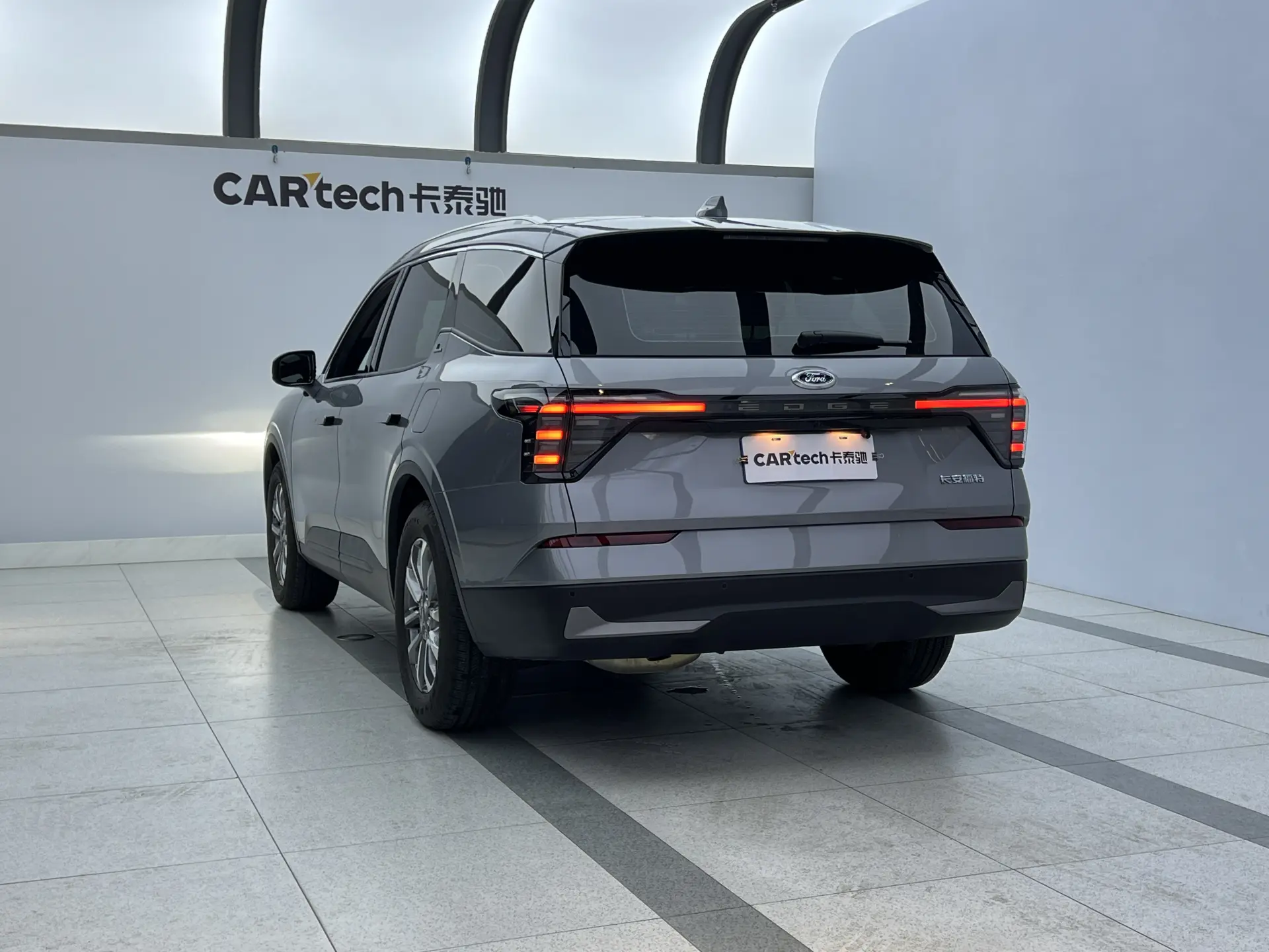 Ford Edge, 2024 4