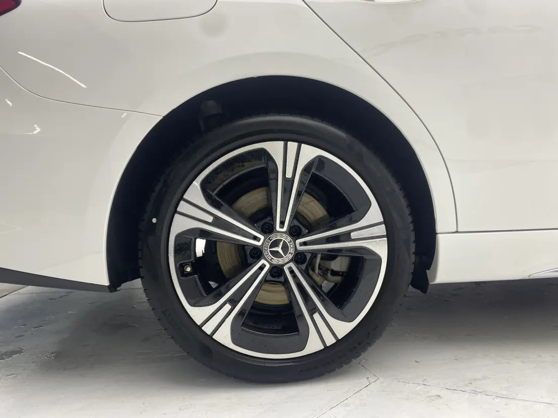 Mercedes-Benz C 260 L, 2022 11
