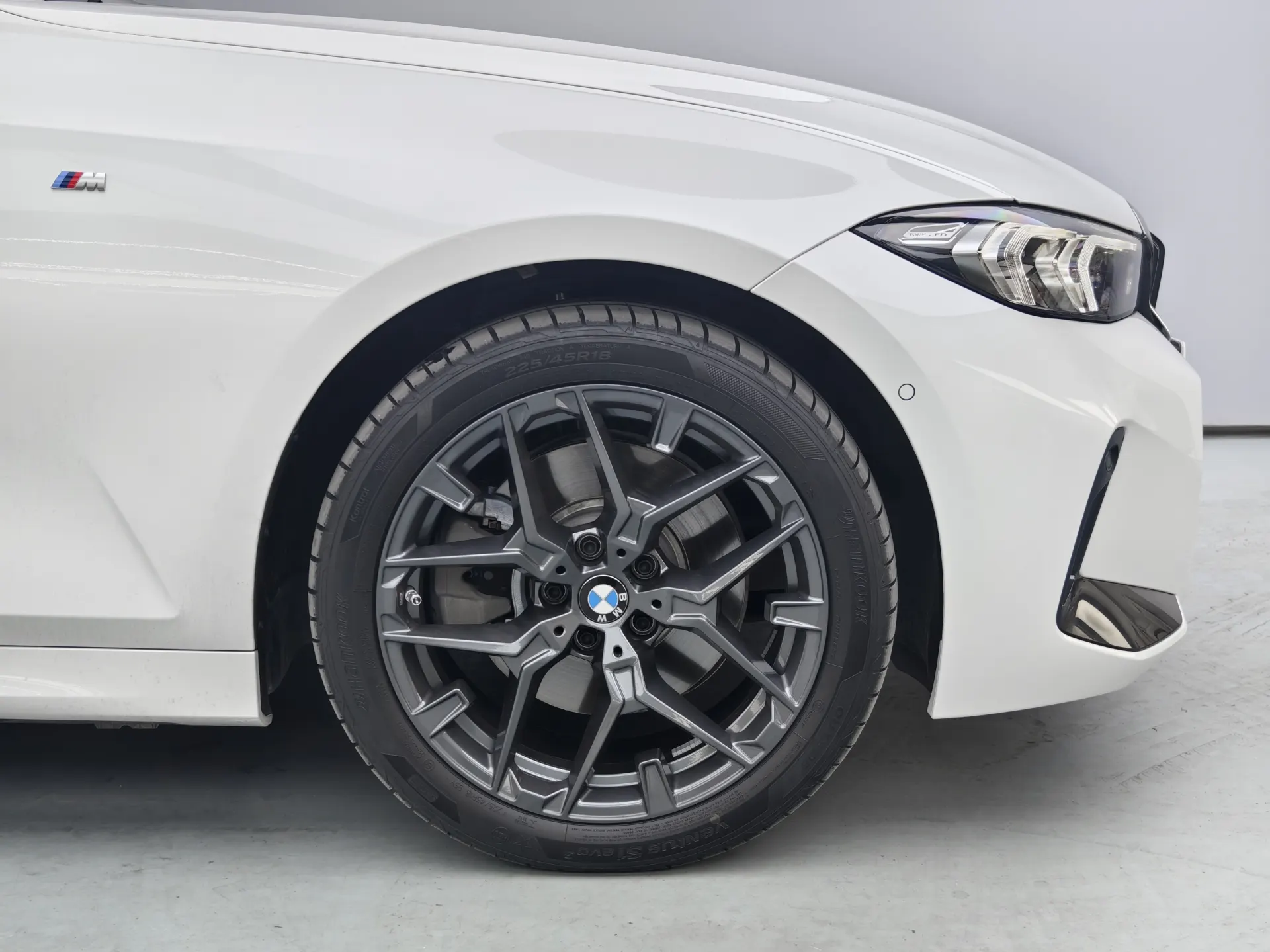 BMW 330Li, 2025 6