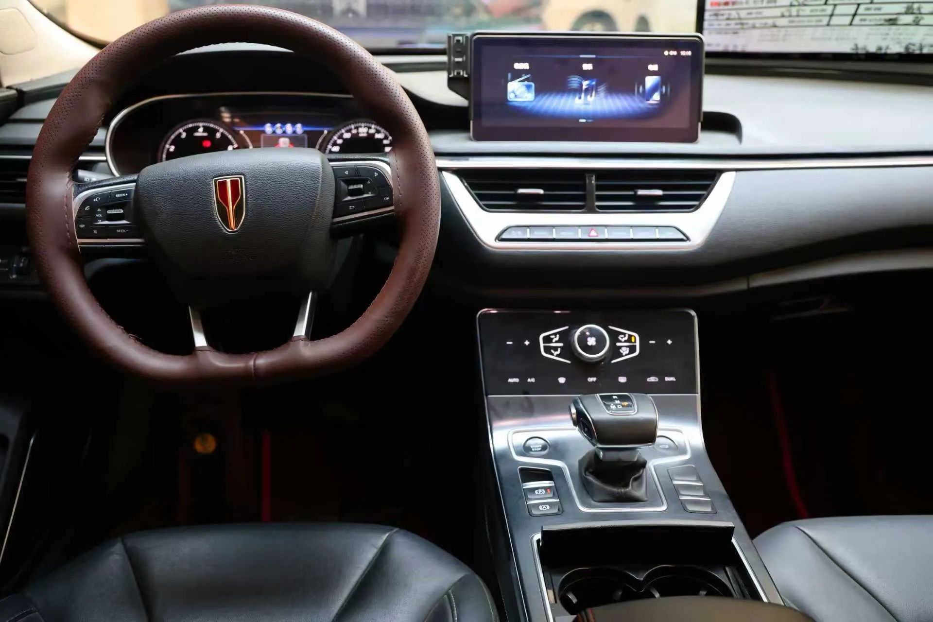 Hongqi H5, 2021 9