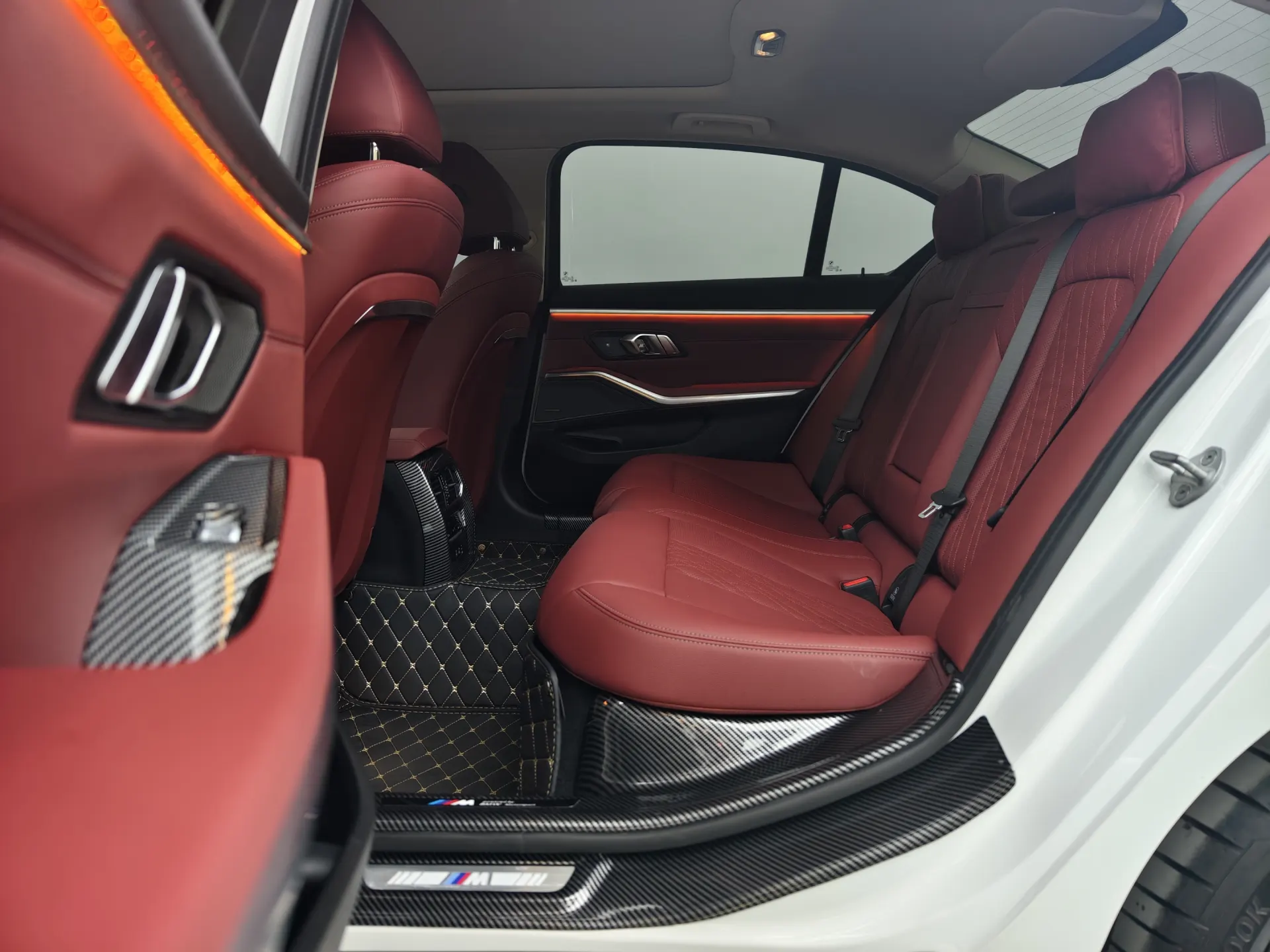 BMW 330Li, 2025 12