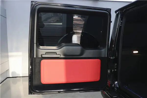 Mercedes-Benz G 500, 2023 28