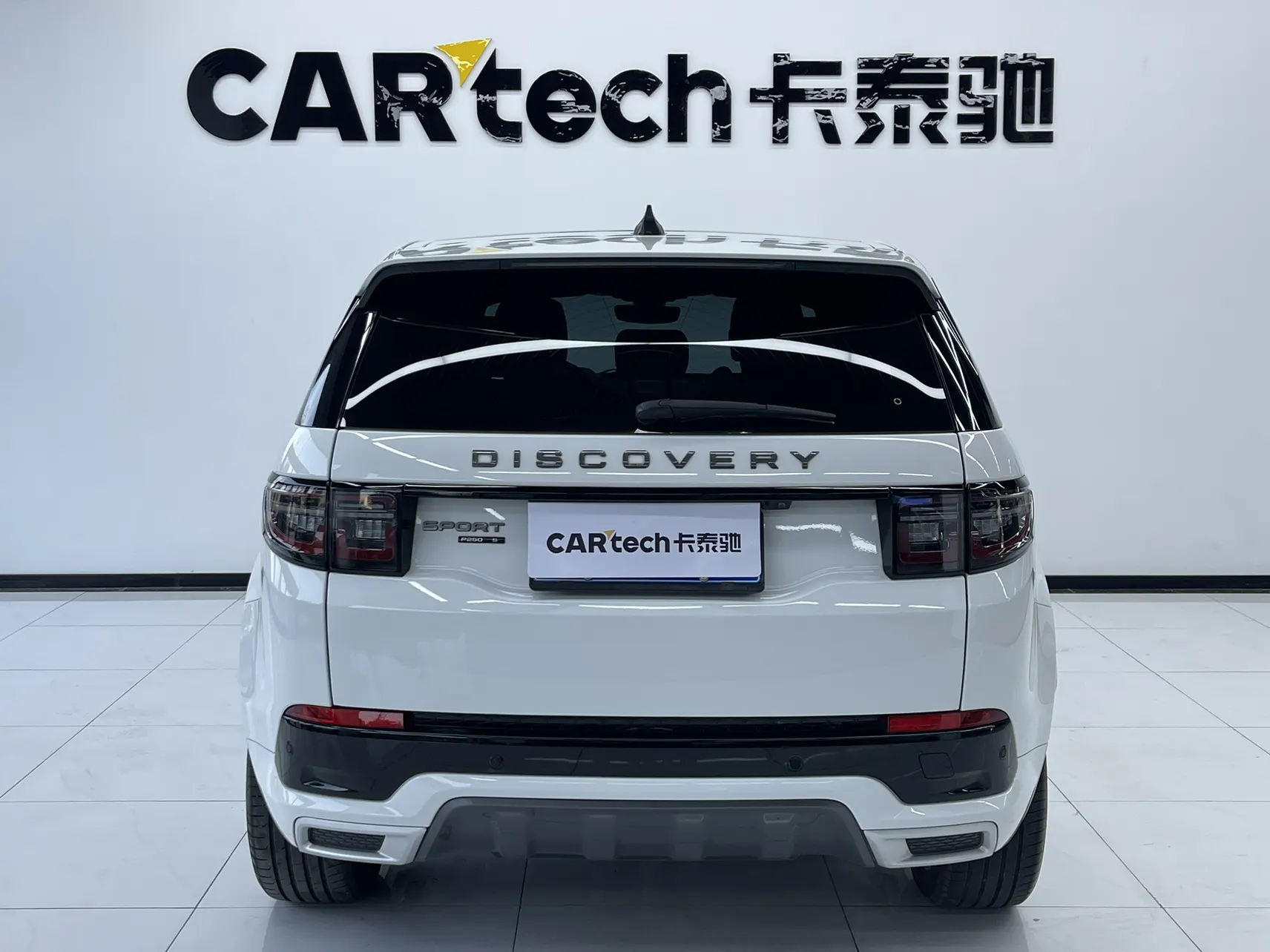 Land Rover Discovery Sport, 2021 все фото