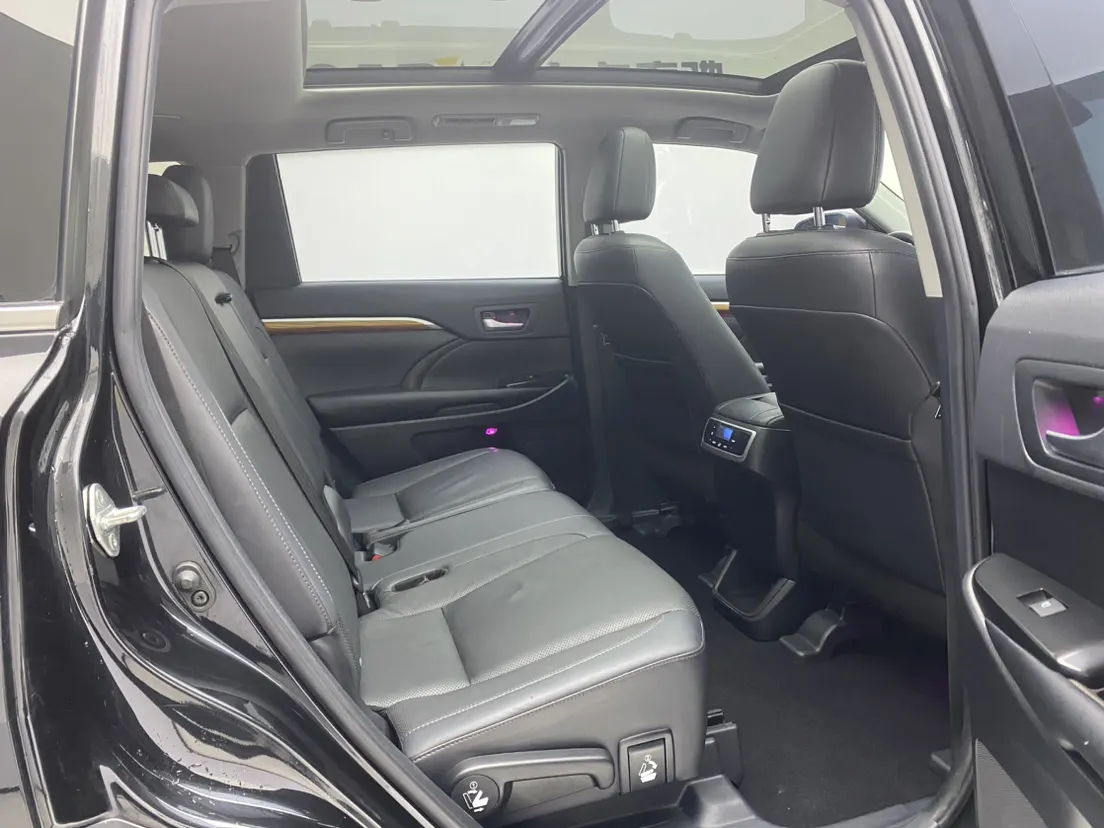 Toyota Highlander, 2022 22