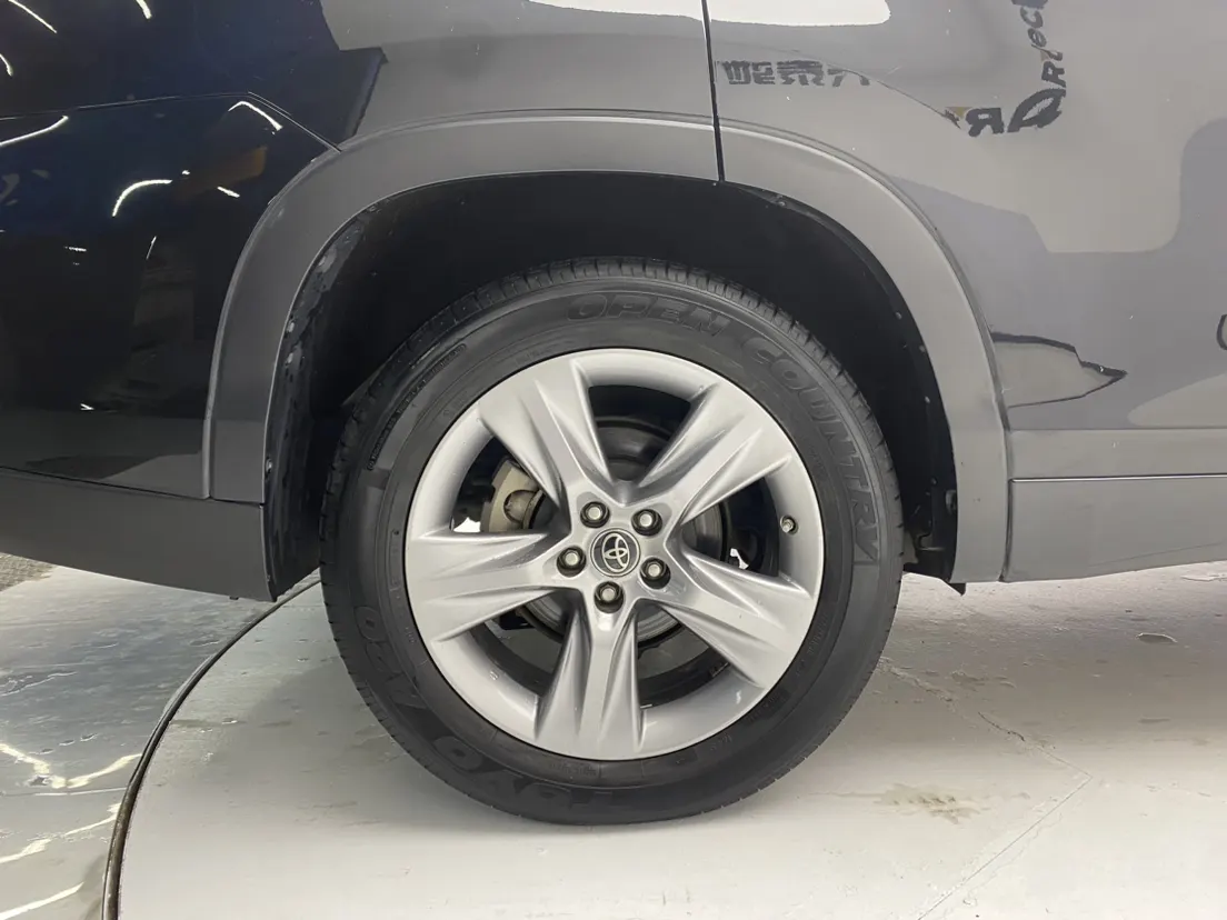 Toyota Highlander, 2022 11