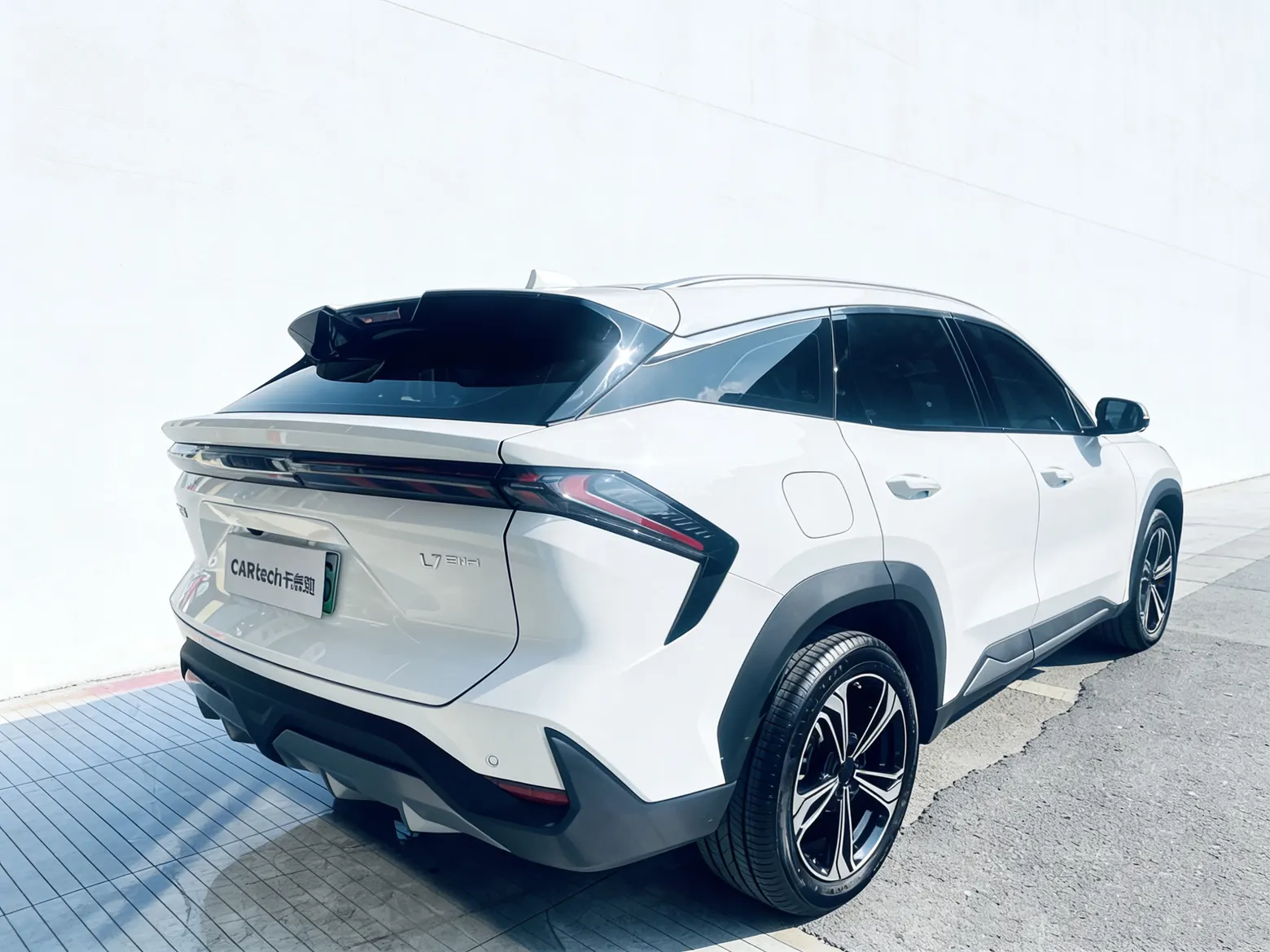 Geely Galaxy Galaxy L7, 2025 3