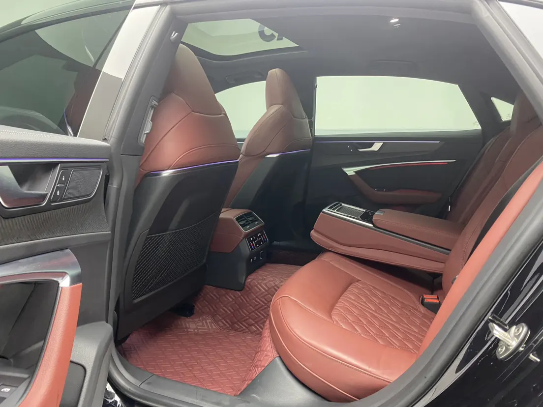 Audi A7L 45 TFSI, 2023 25