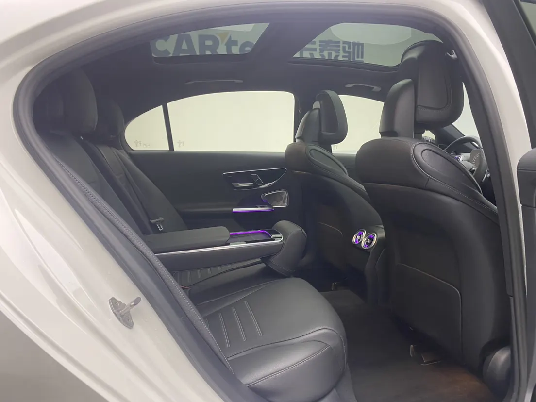Mercedes-Benz C 260 L, 2022 24