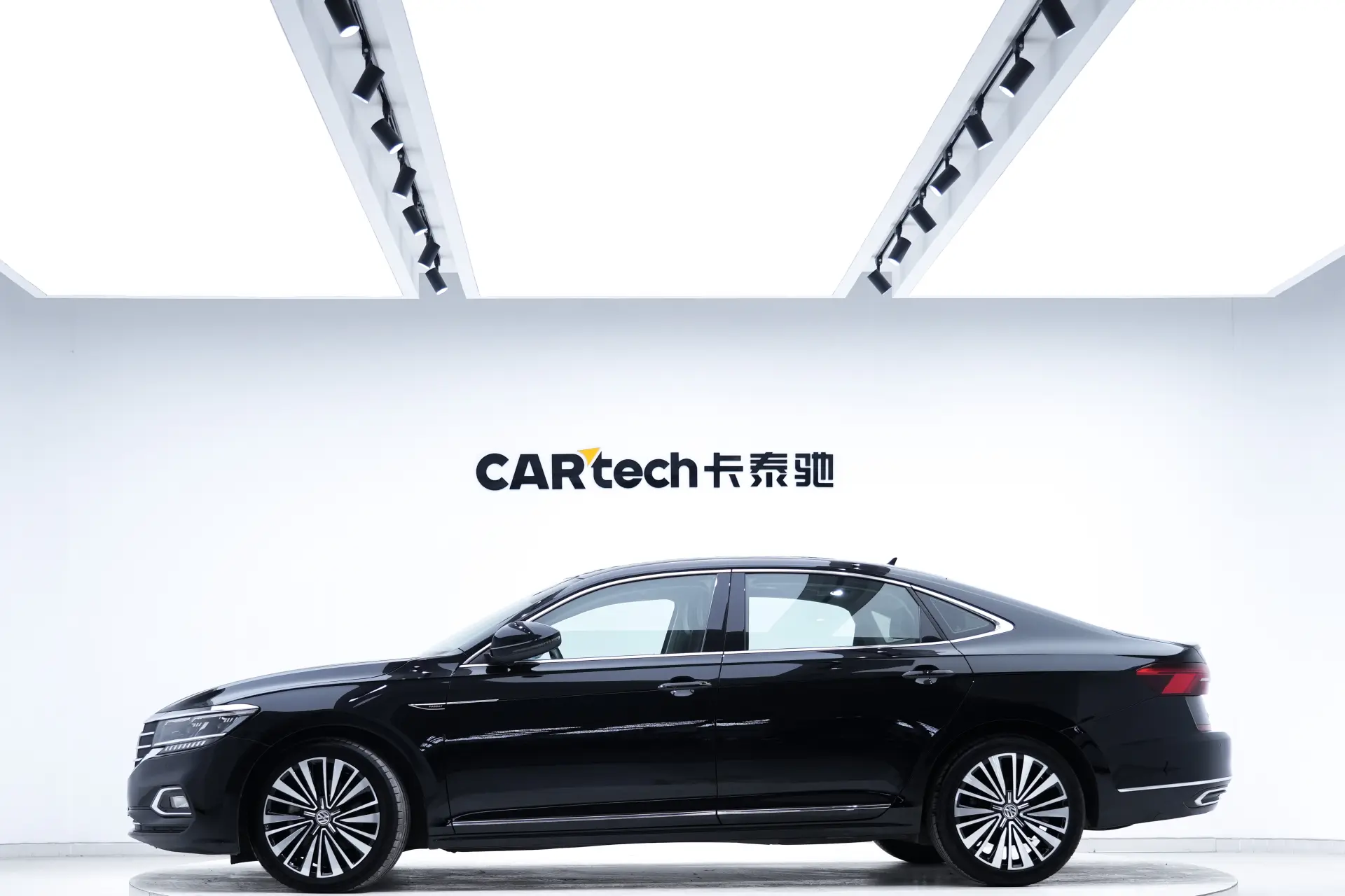 Volkswagen Passat, 2019 8