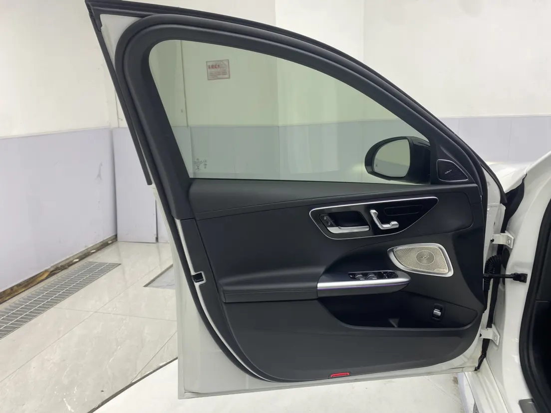 Mercedes-Benz C 260 L, 2022 16