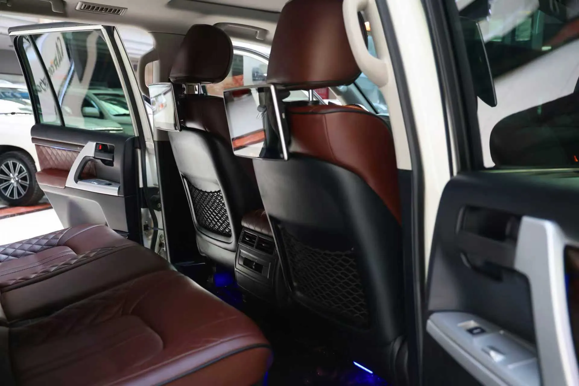 Toyota Land Cruiser, 2017 13