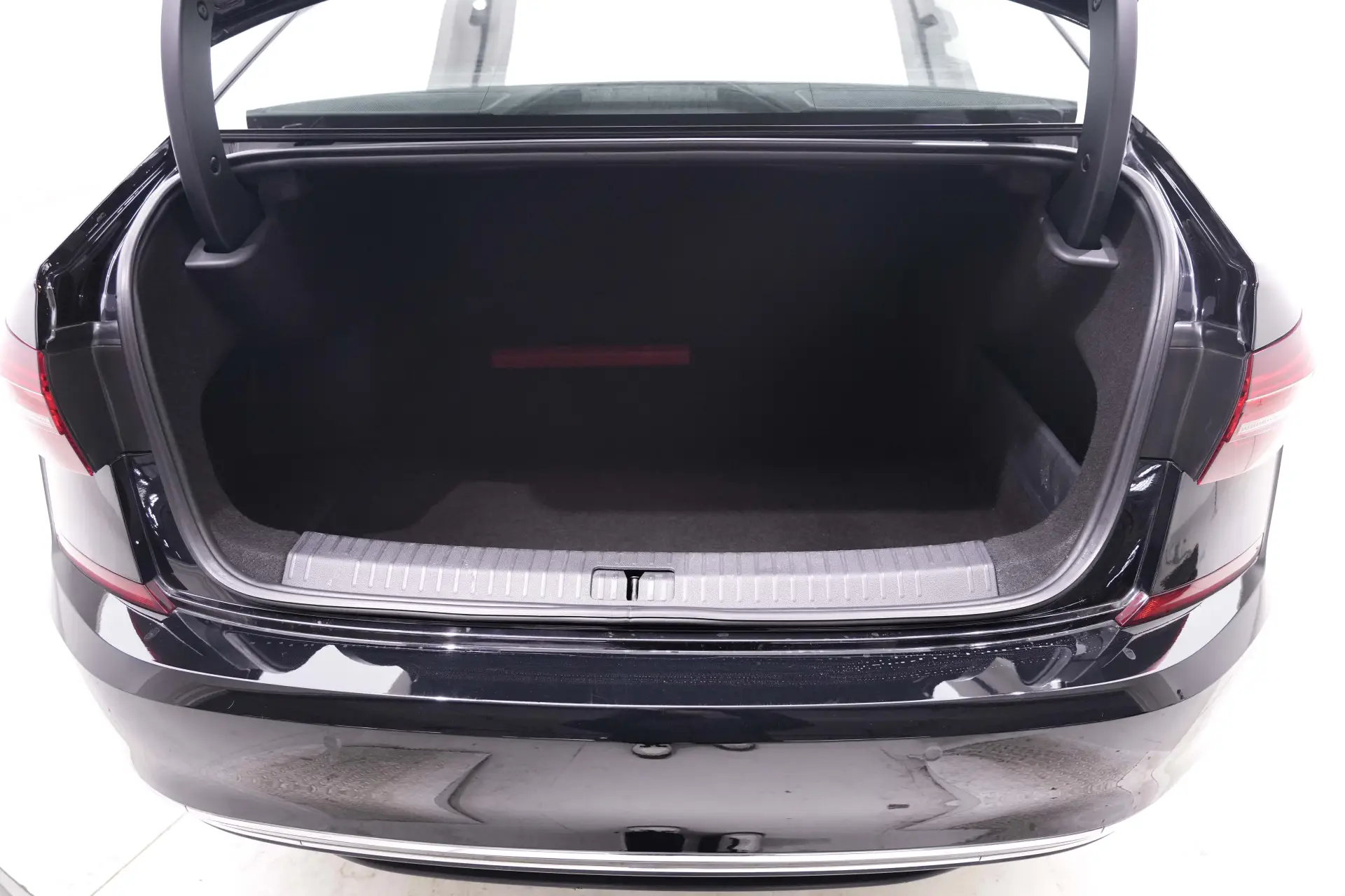 Volkswagen Passat, 2019 14