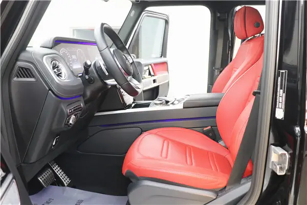 Mercedes-Benz G 500, 2023 все фото