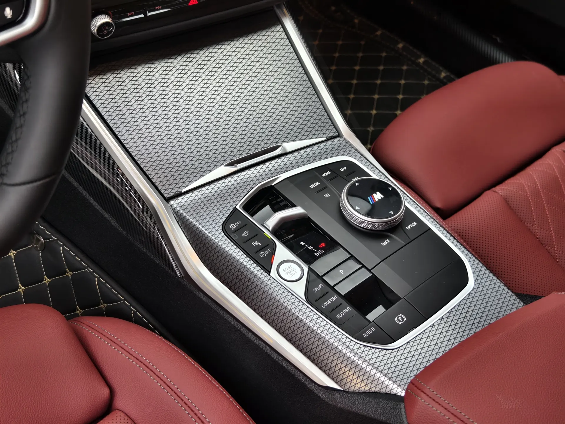 BMW 330Li, 2025 13