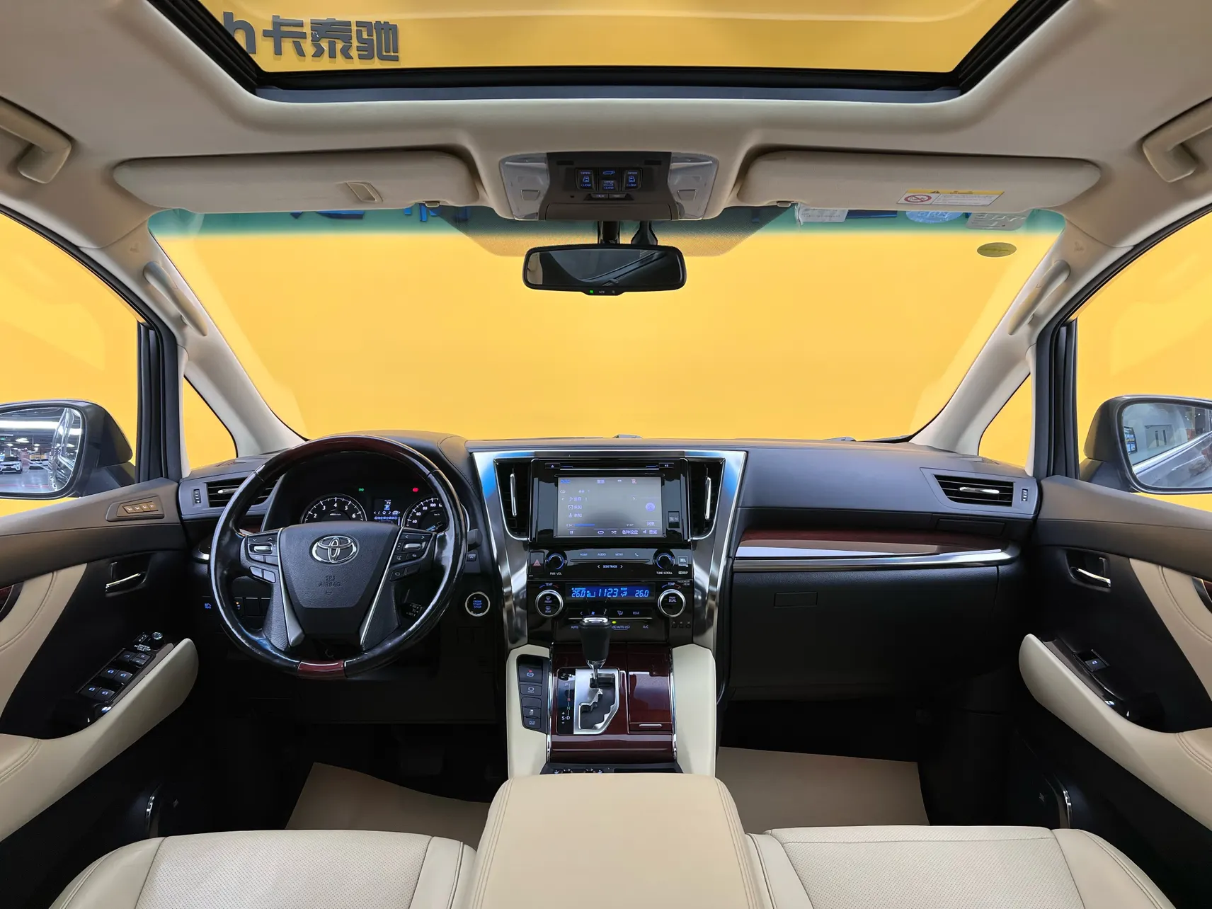 Toyota Alphard, 2017 32