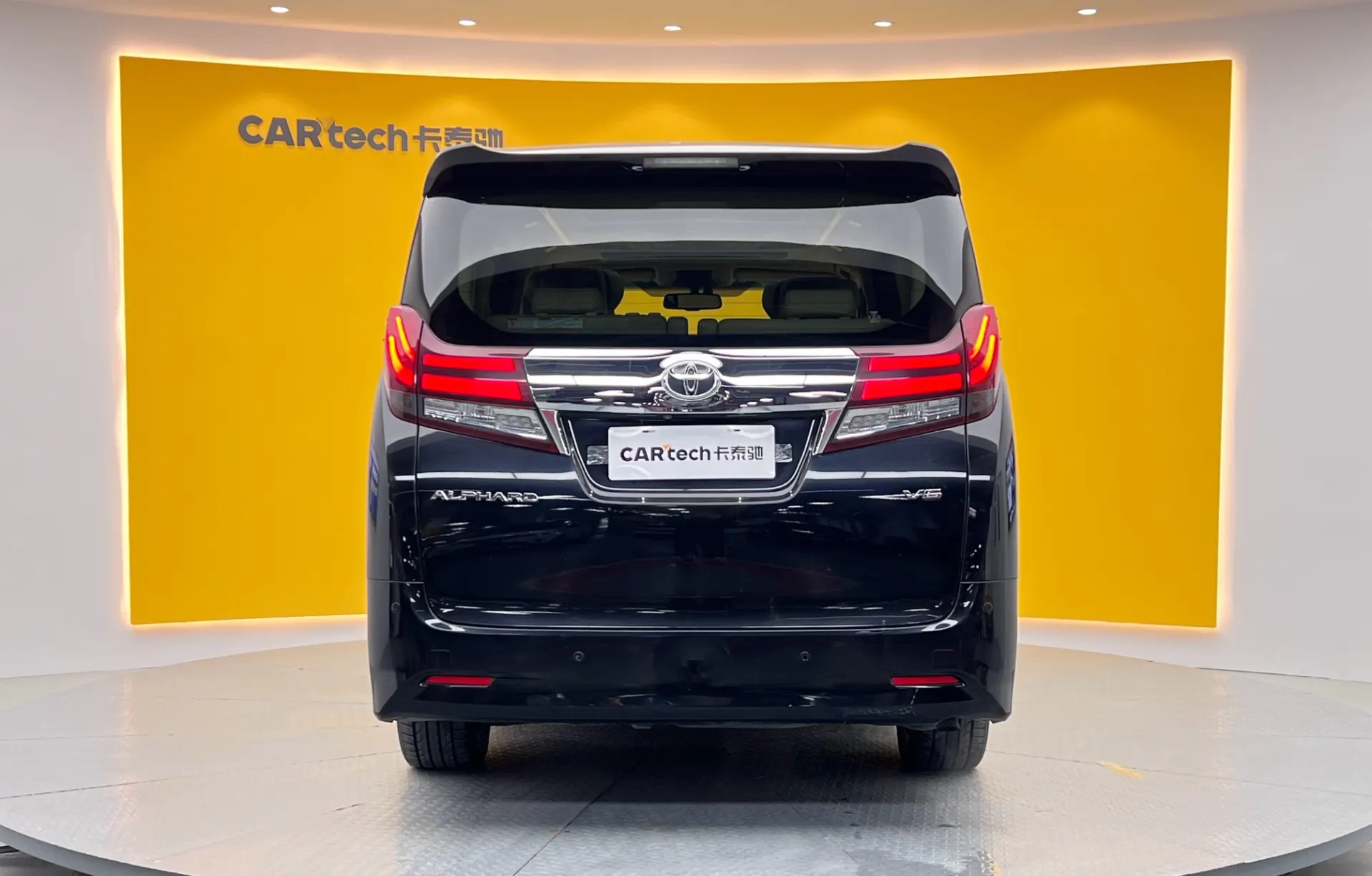 Toyota Alphard, 2017 все фото