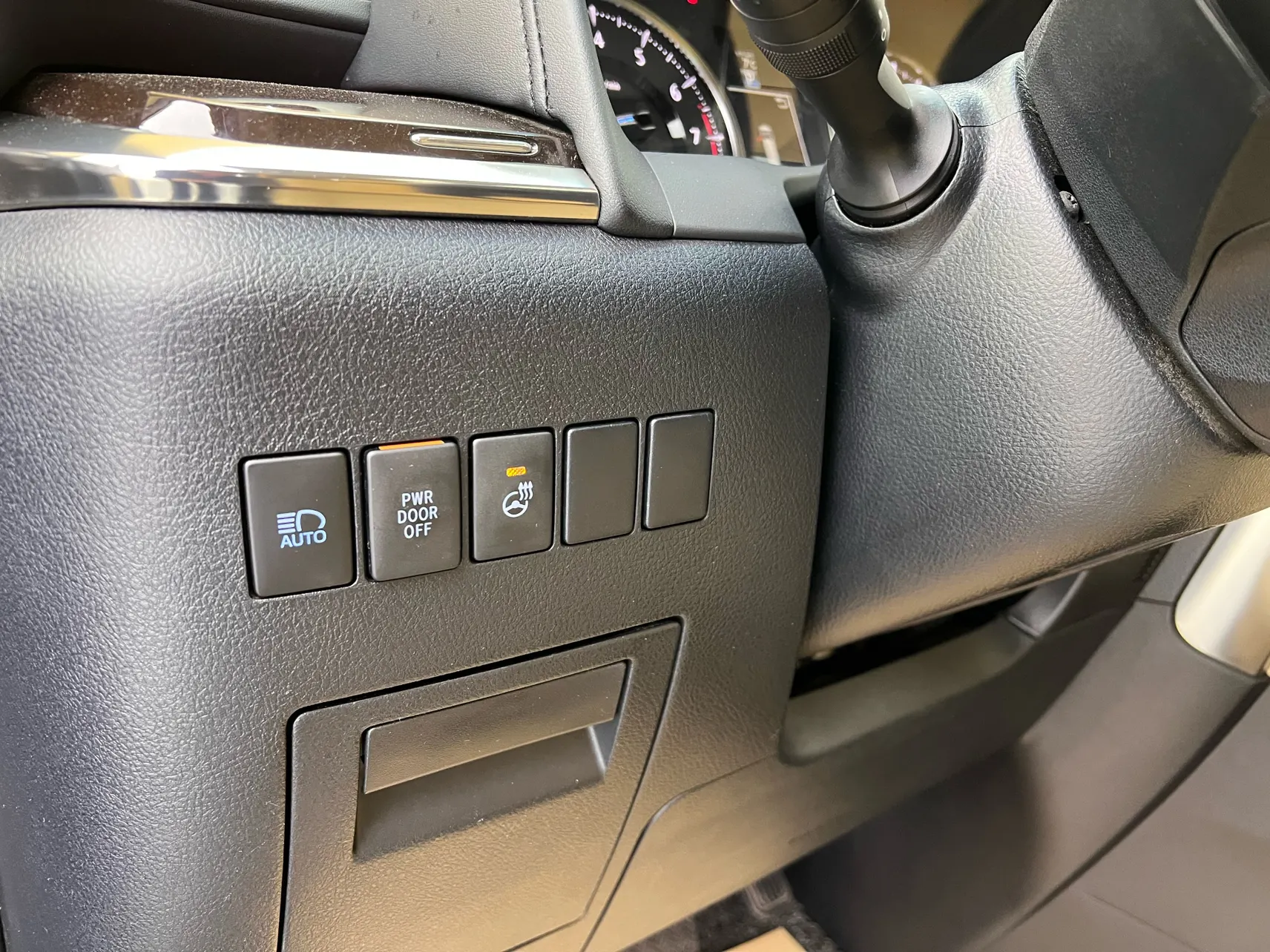 Toyota Alphard, 2017 28