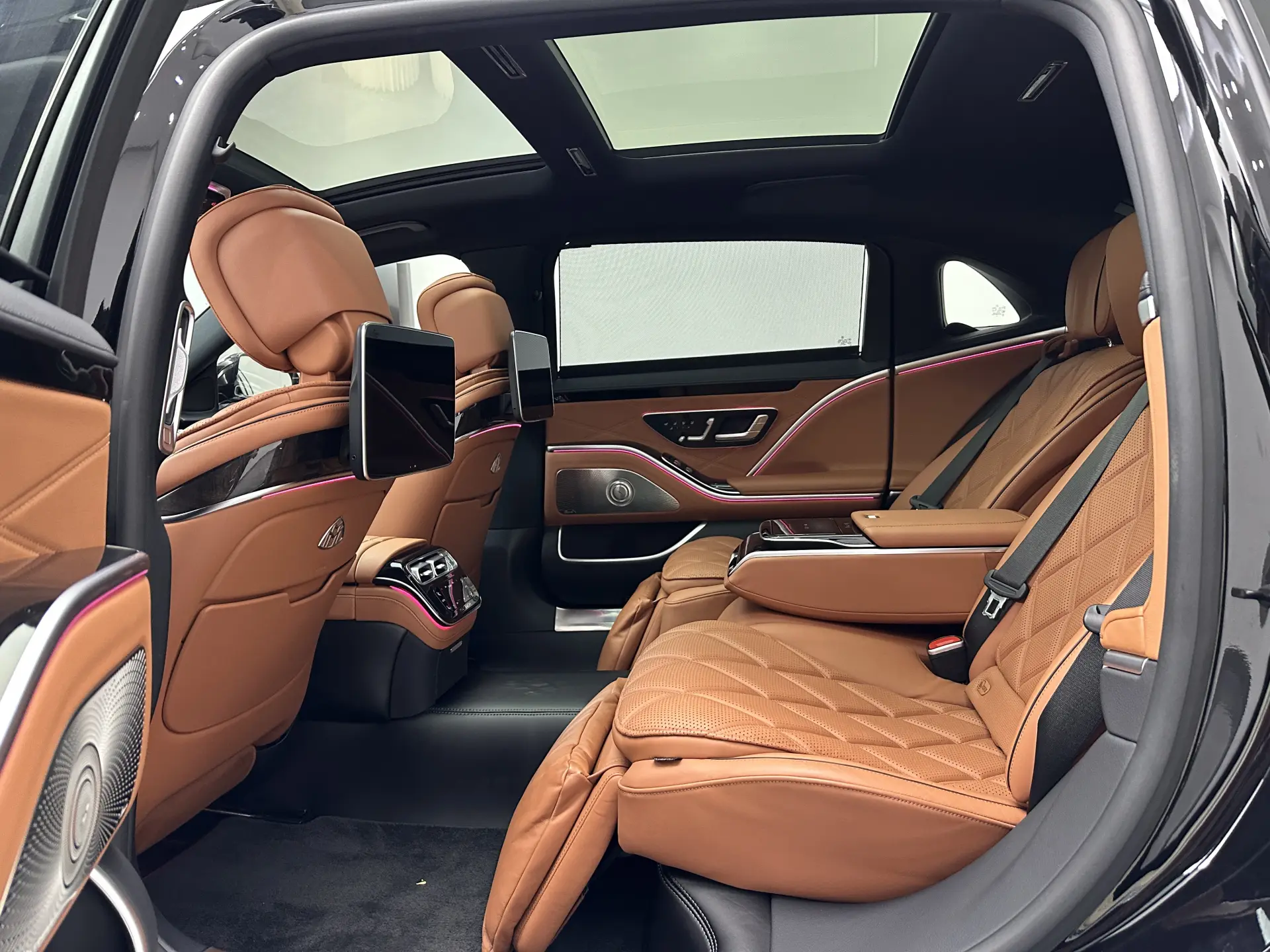Mercedes-Benz S 480 4MATIC, 2025 11