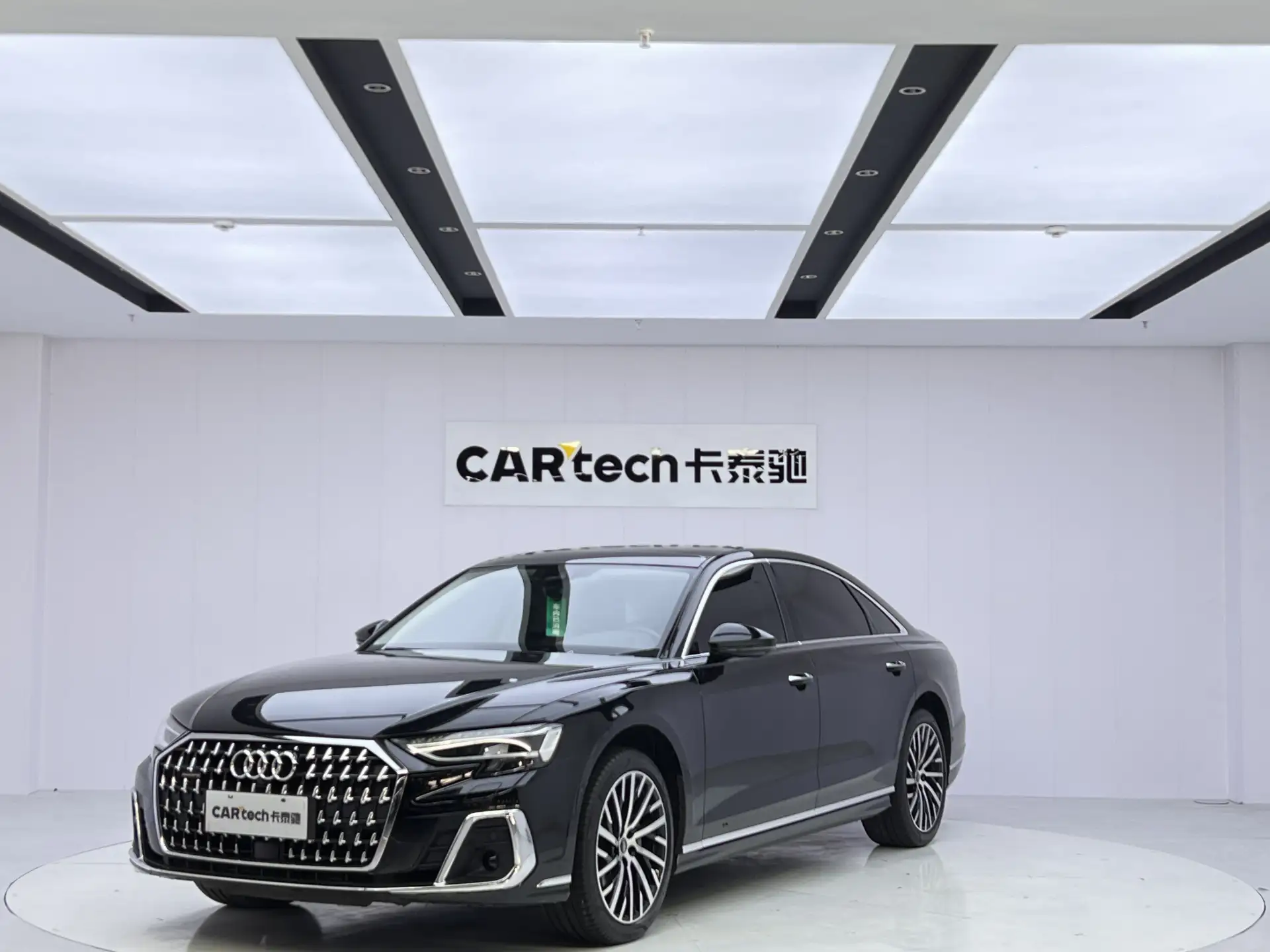 Audi A8L 50 TFSI