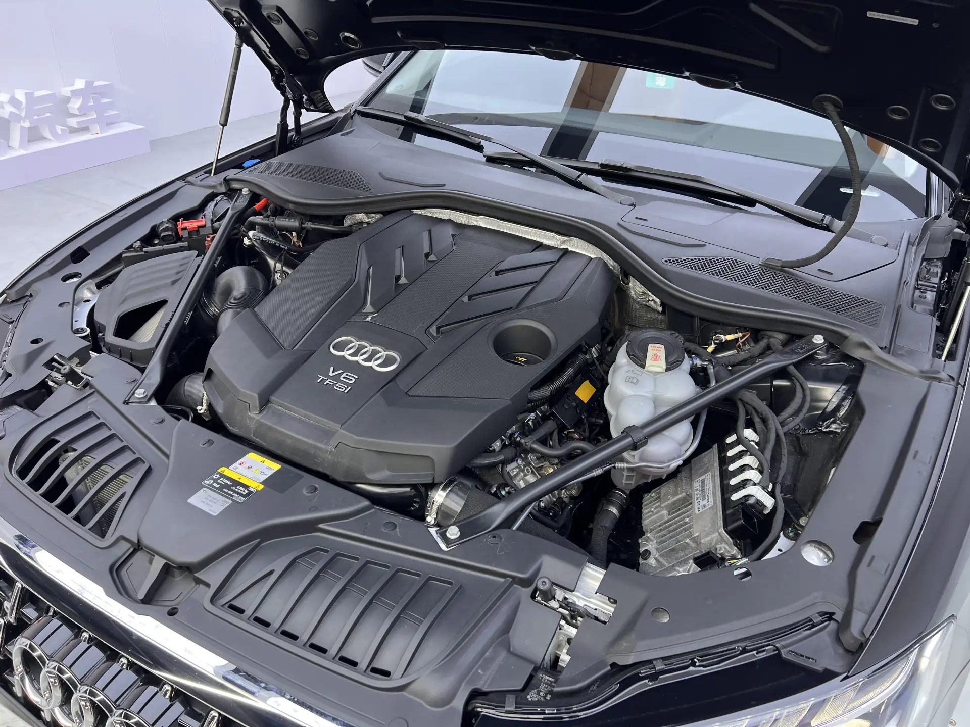 Audi A8L 50 TFSI, 2024 12