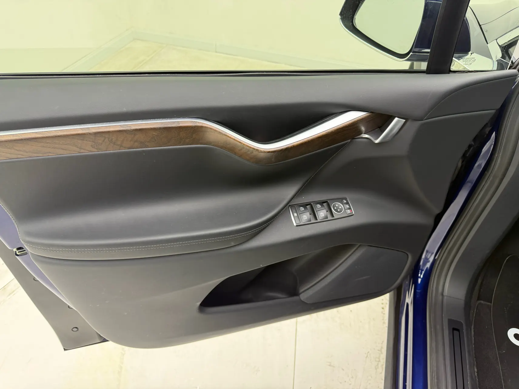Tesla Model X, 2018 13