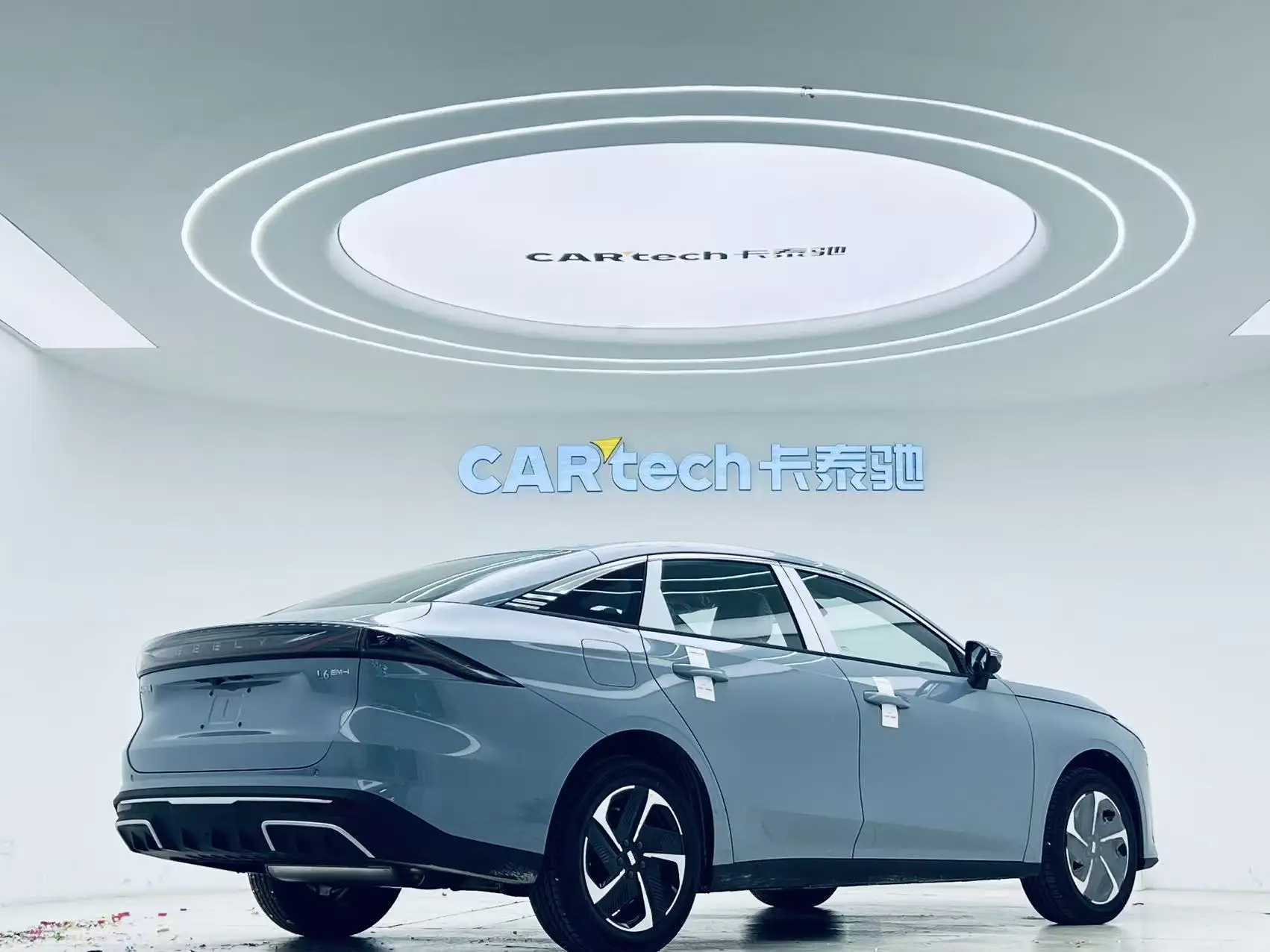 Geely Galaxy Galaxy L6, 2025 все фото