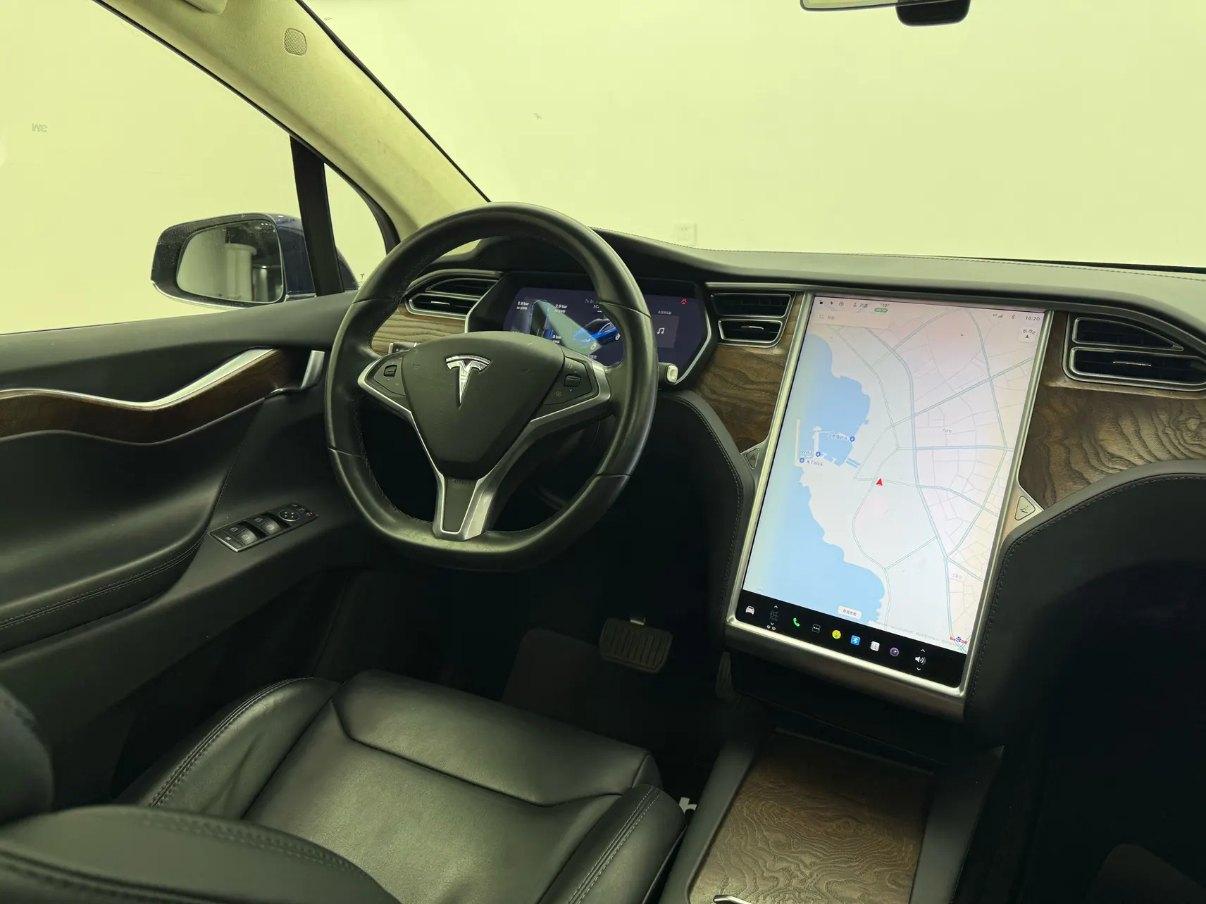 Tesla Model X, 2018 10