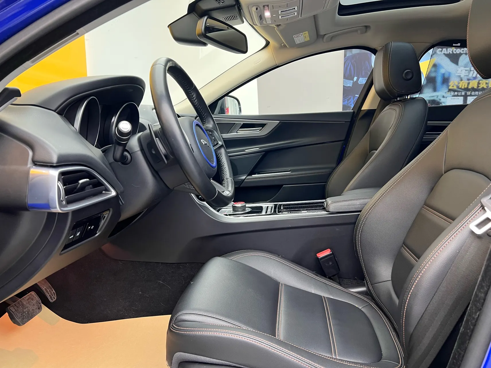 Jaguar XEL, 2019 18