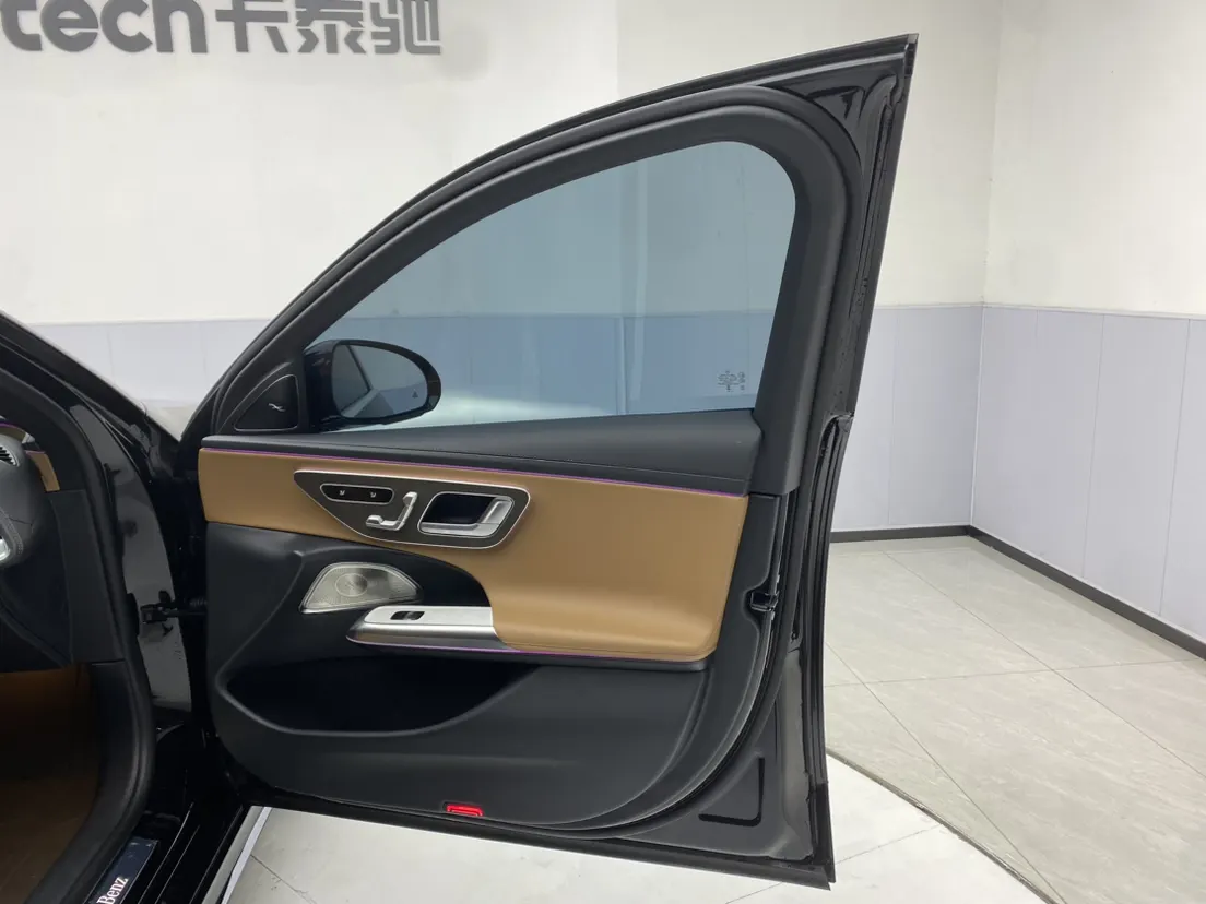 Mercedes-Benz E 300 L, 2025 26