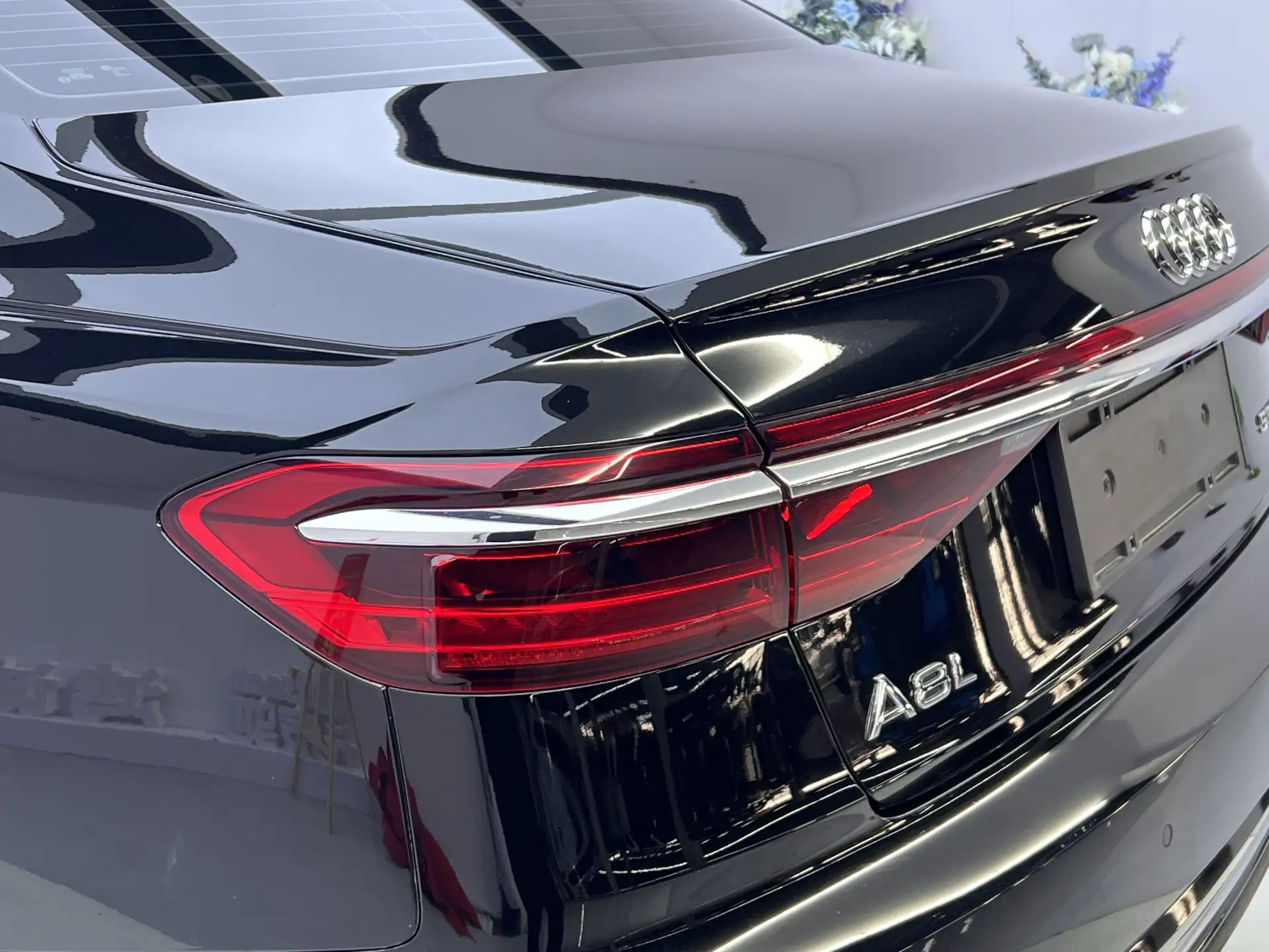 Audi A8L 50 TFSI, 2024 10