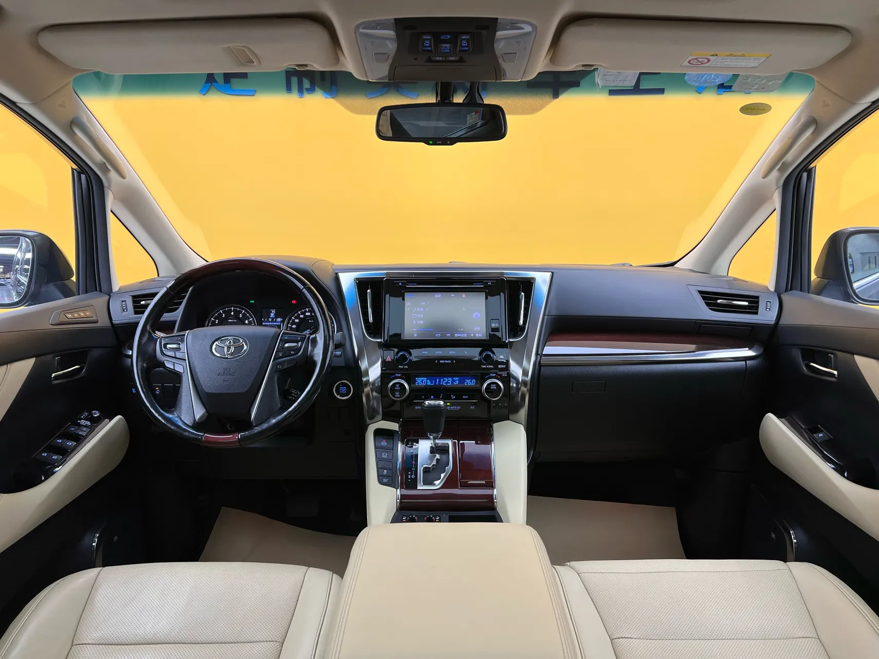 Toyota Alphard, 2017 13