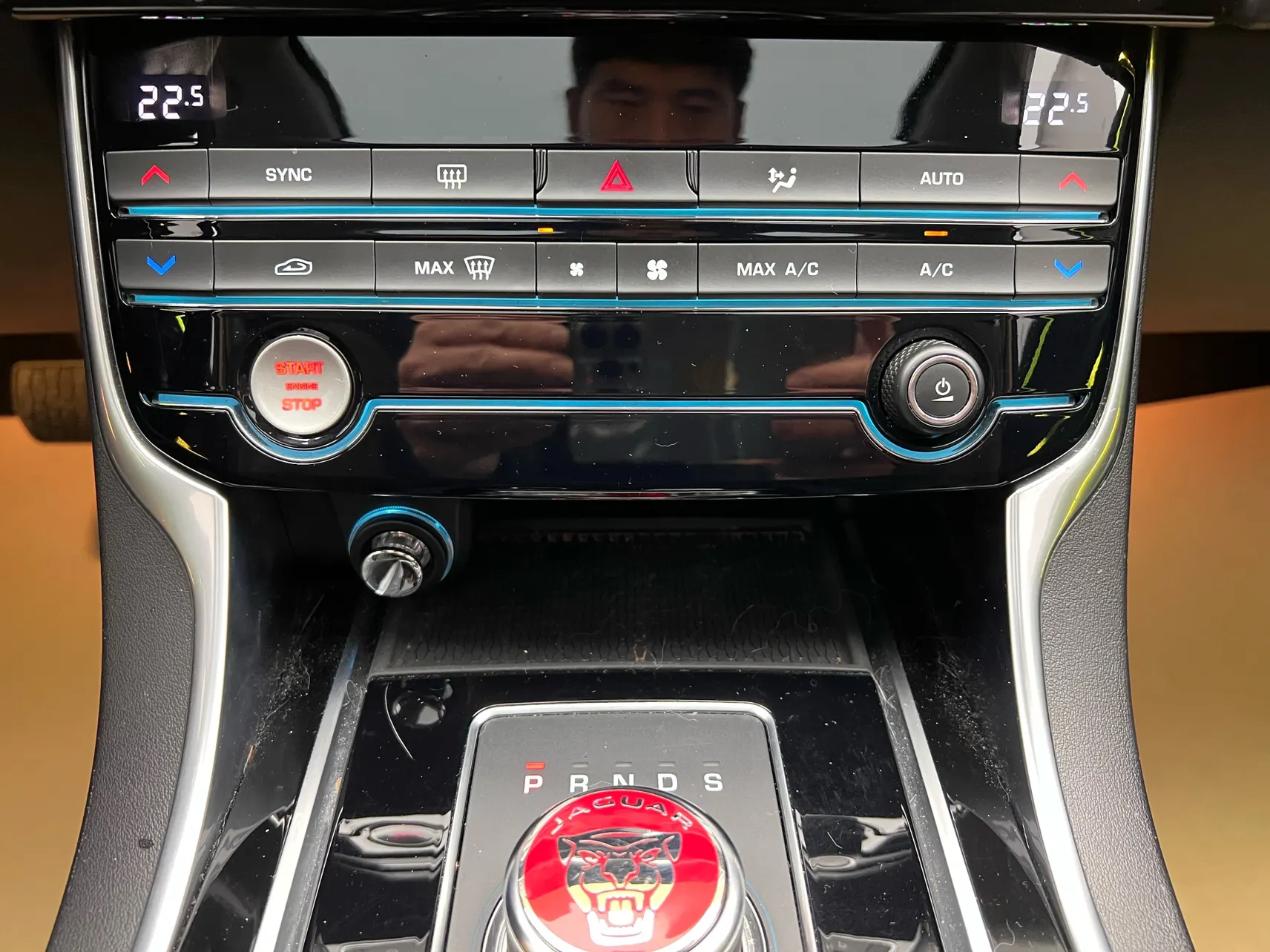 Jaguar XEL, 2019 22