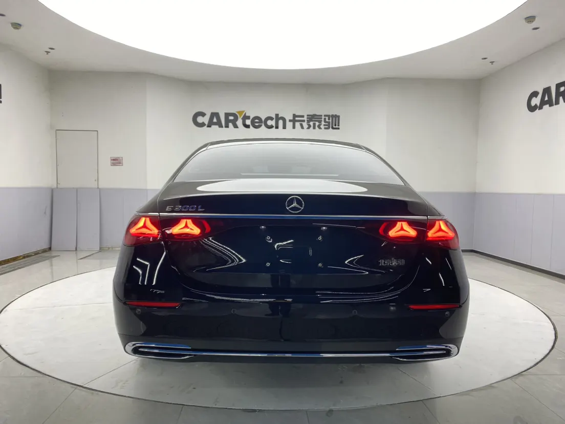 Mercedes-Benz E 300 L, 2025 6