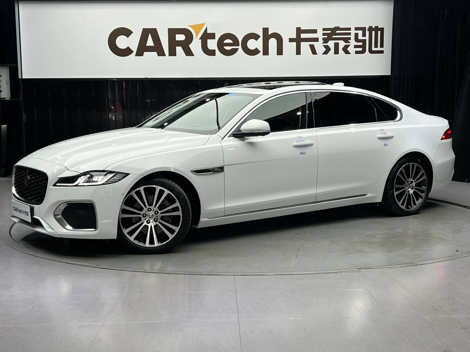 Jaguar XFL