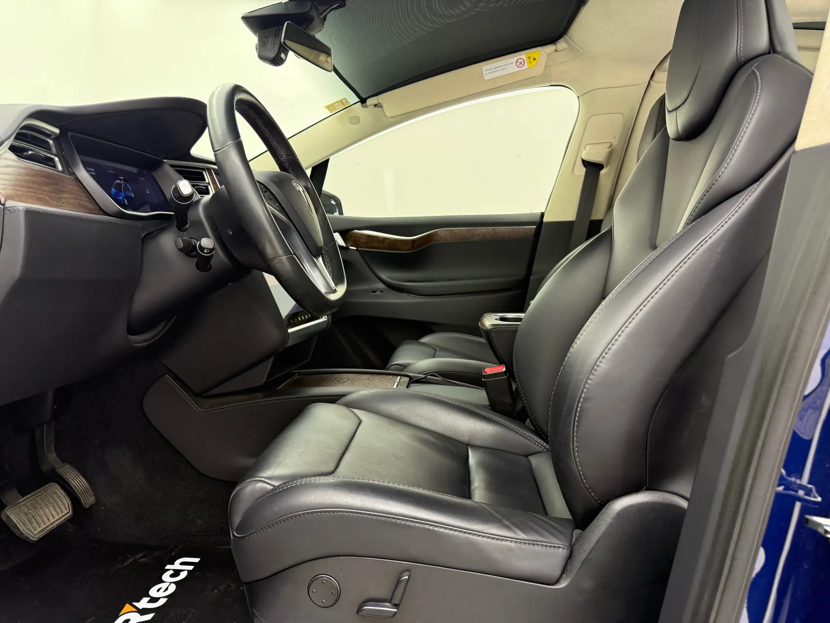 Tesla Model X, 2018 14