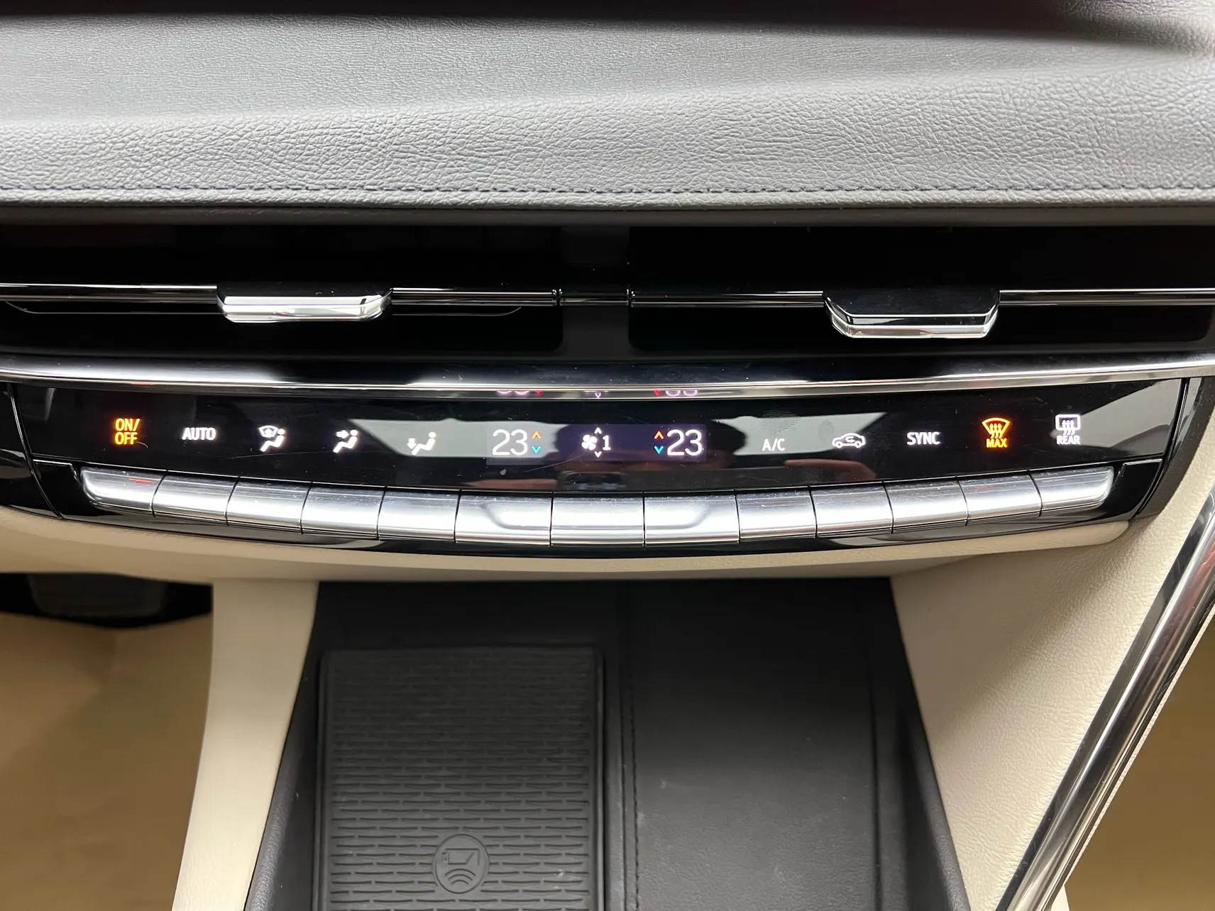 Cadillac CT6, 2024 21