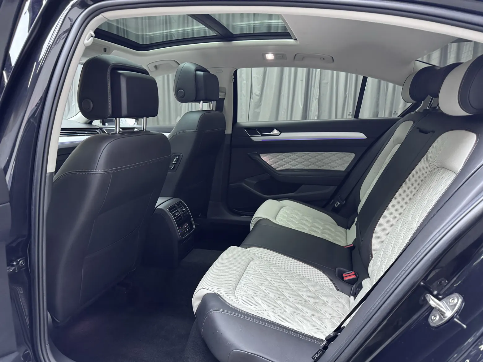 Volkswagen Magotan, 2023 12