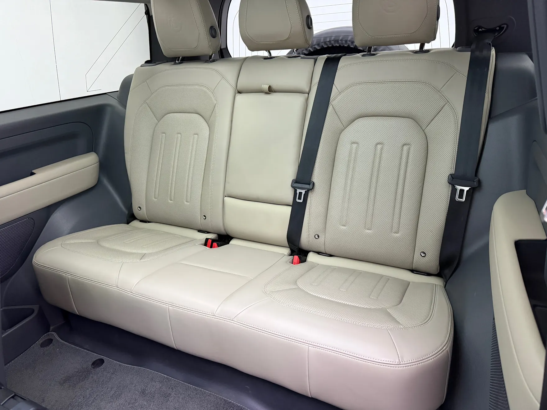 Land Rover Defender, 2023 20