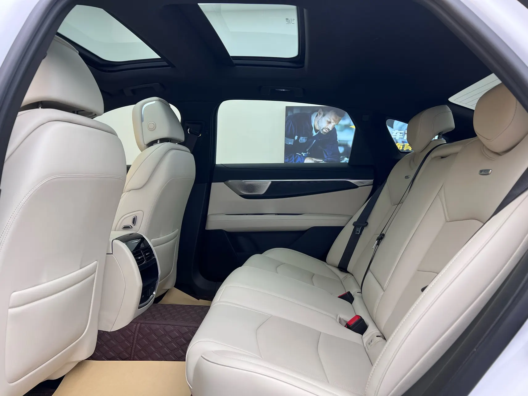 Cadillac CT6, 2024 19