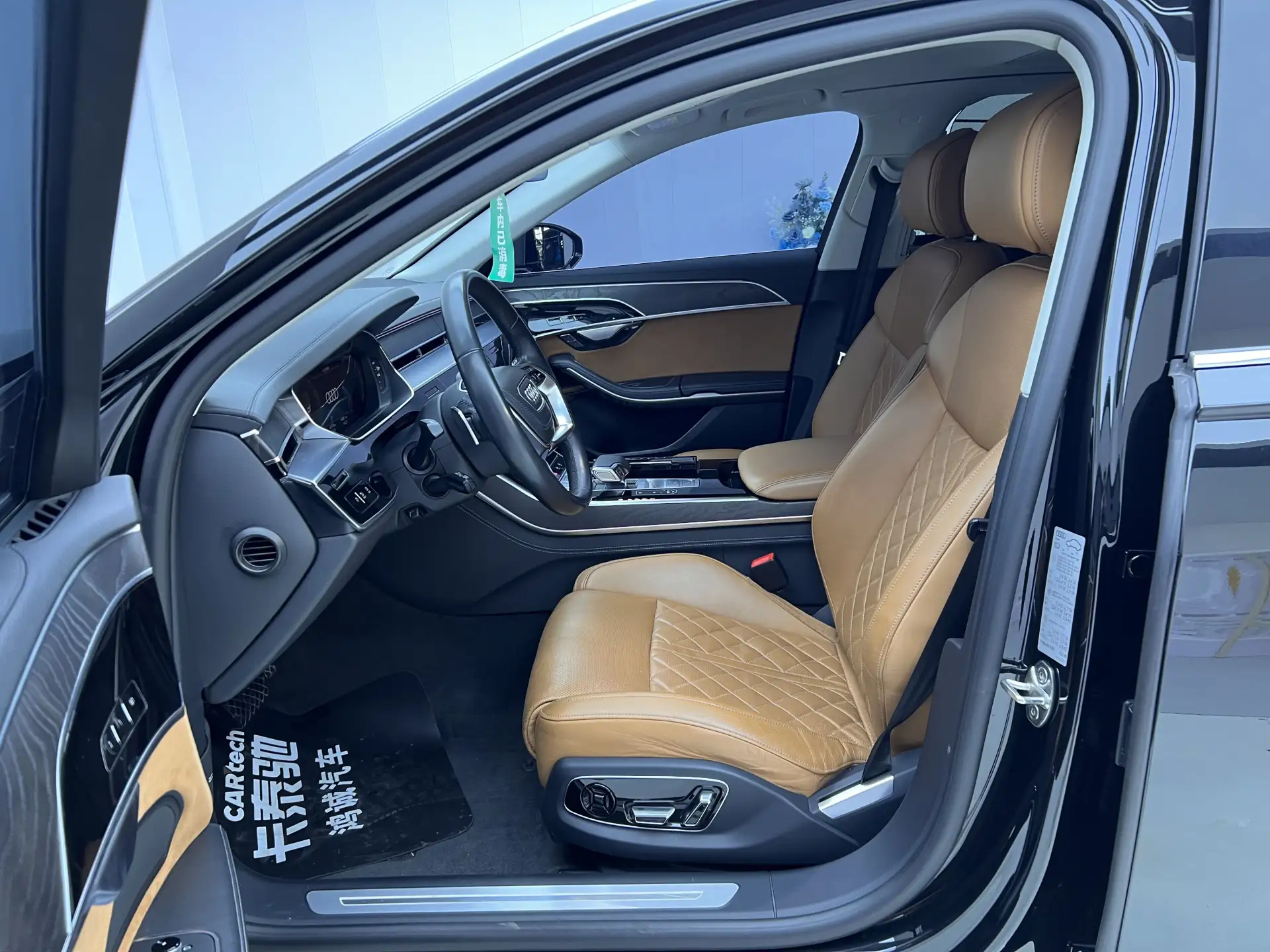 Audi A8L 50 TFSI, 2024 18