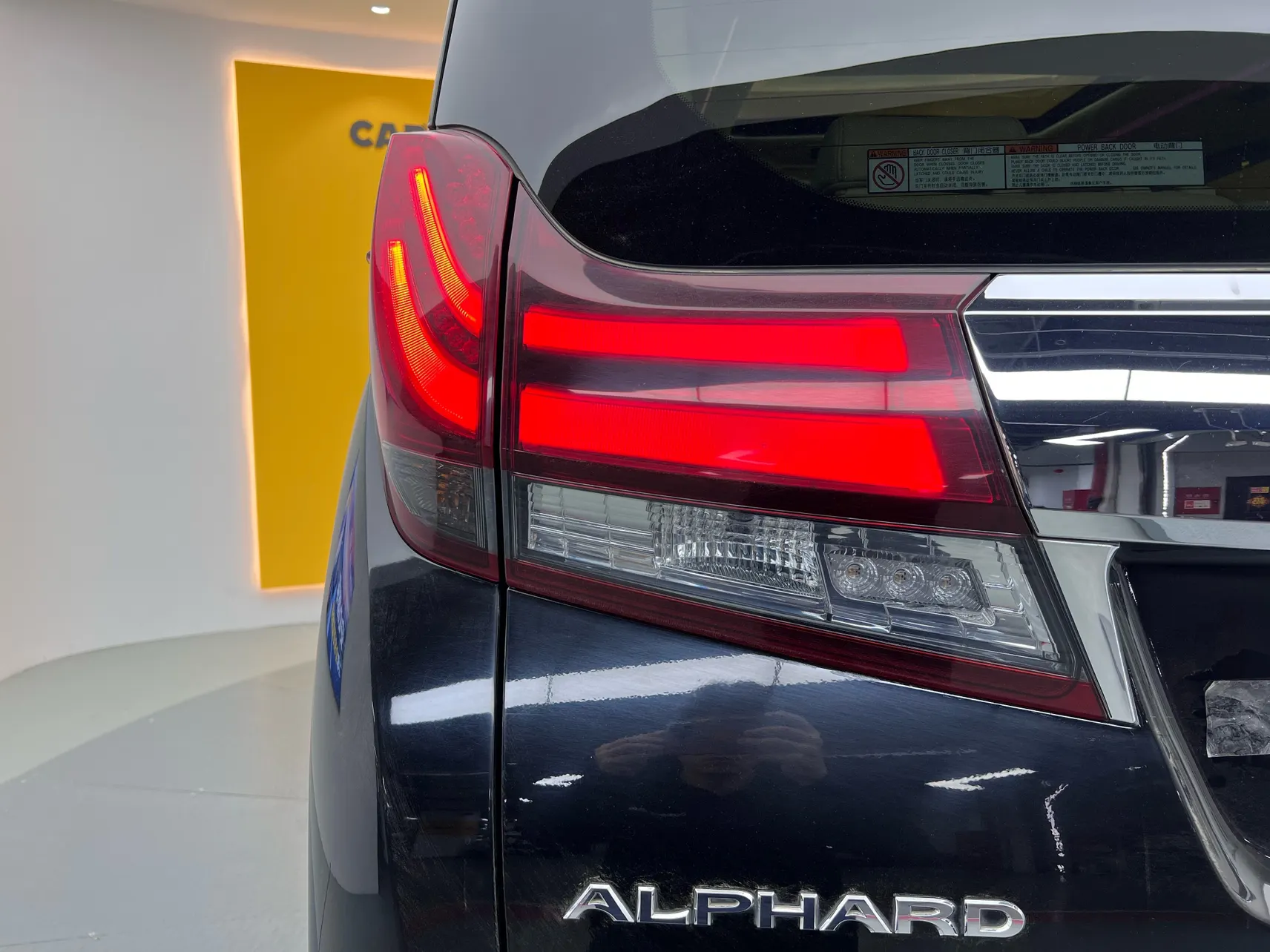 Toyota Alphard, 2017 8