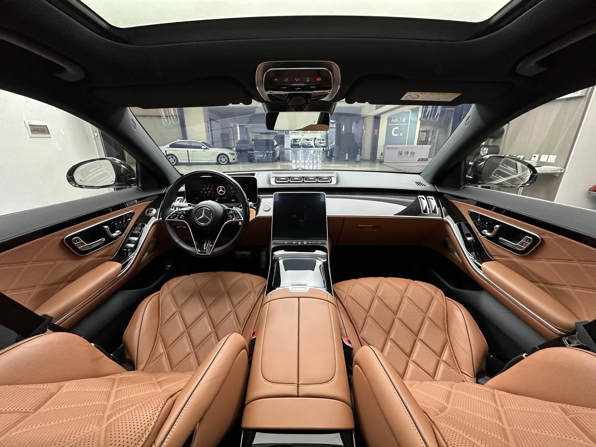 Mercedes-Benz S 480 4MATIC, 2025 9
