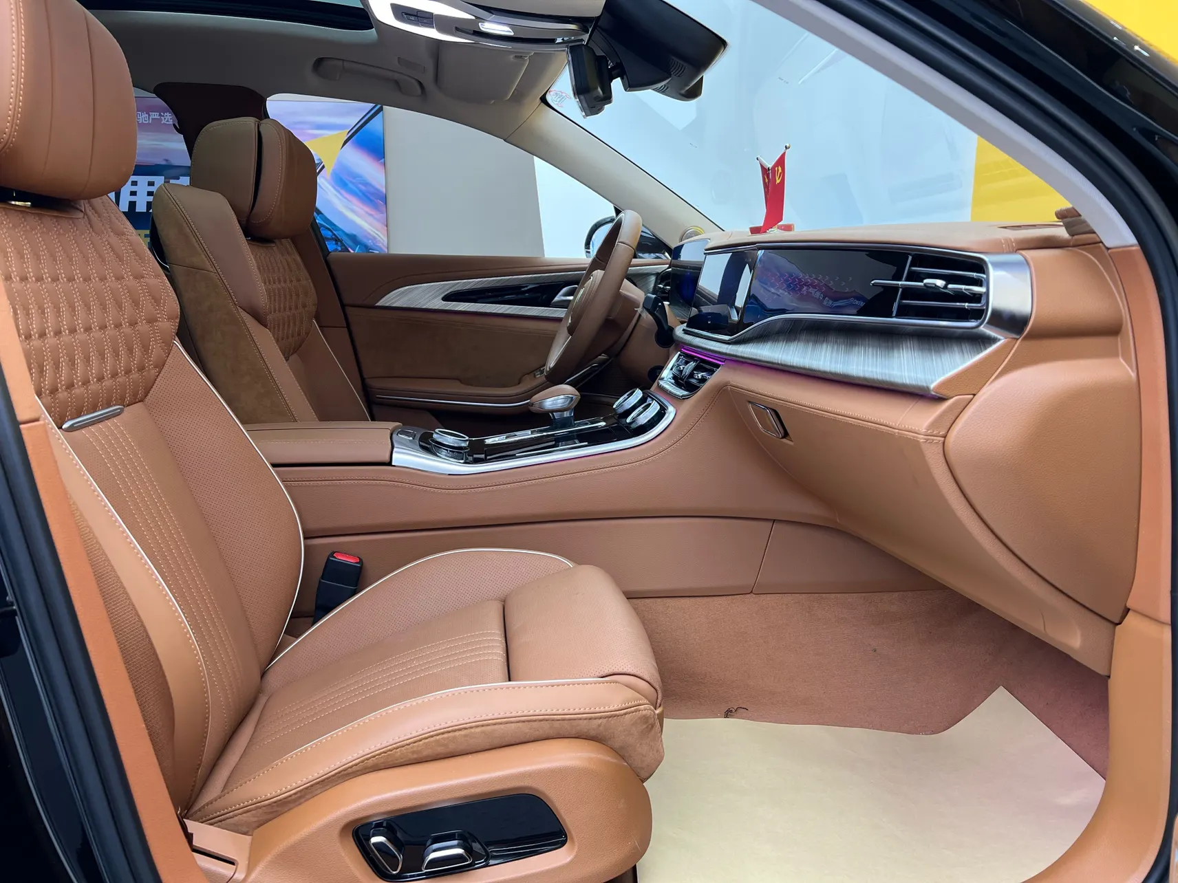 Hongqi H9, 2022 18