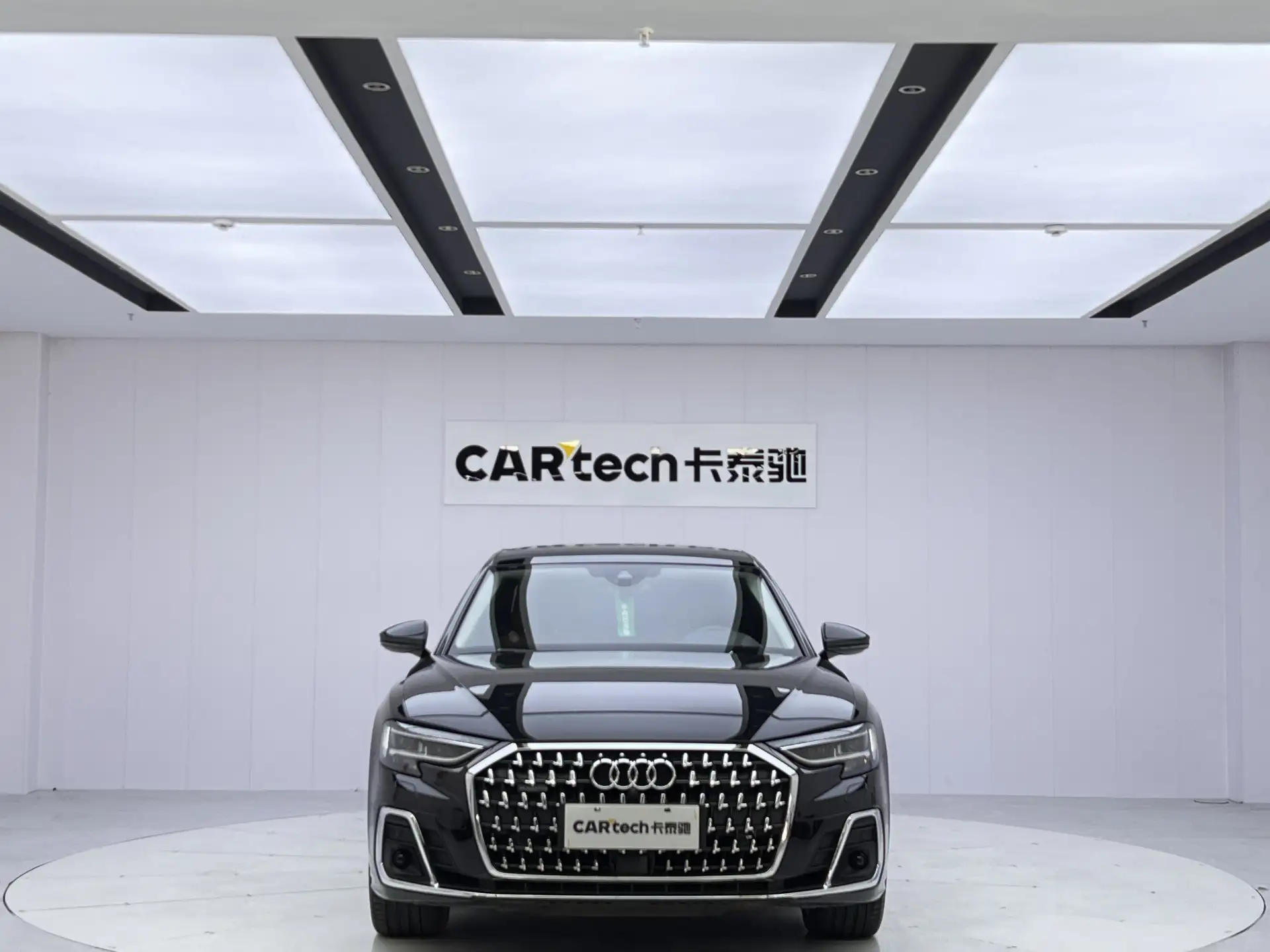 Audi A8L 50 TFSI, 2024 3