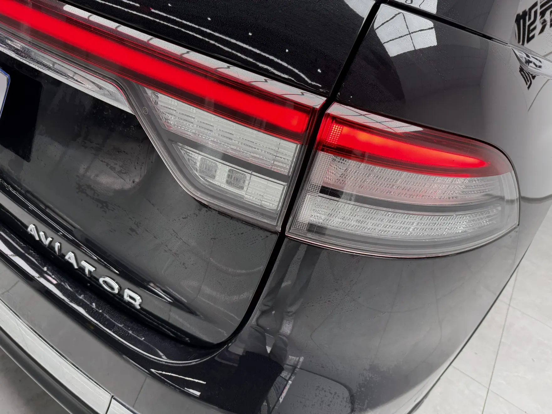 Lincoln Aviator, 2022 6