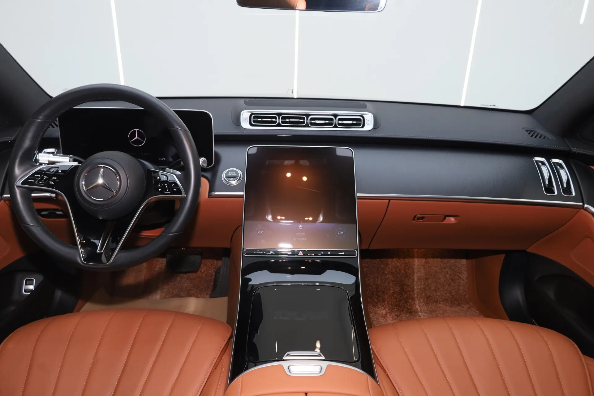 Mercedes-Benz S 400 L, 2024 13