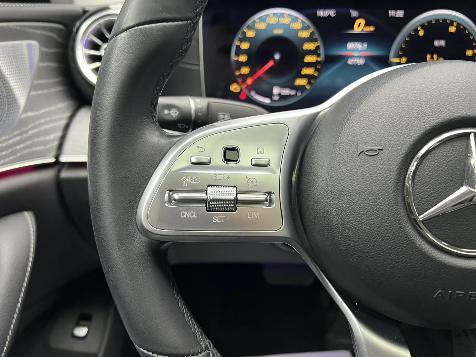 Mercedes-Benz CLS 300, 2021 15