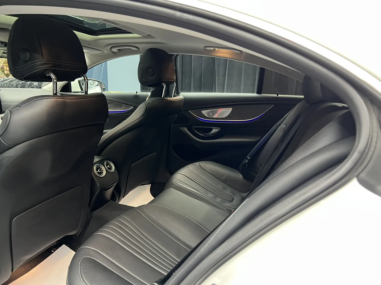 Mercedes-Benz CLS 300, 2021 20