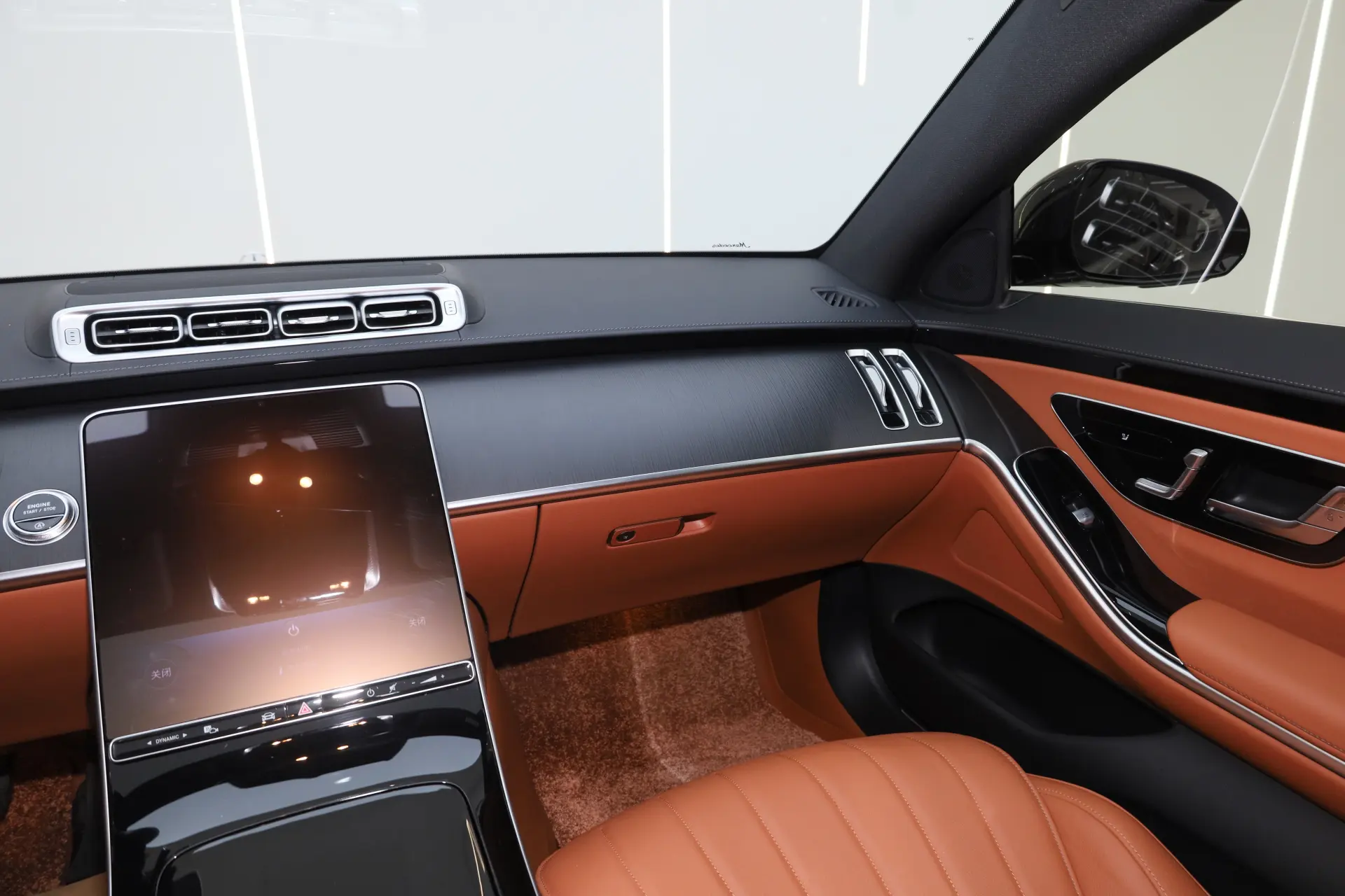 Mercedes-Benz S 400 L, 2024 32