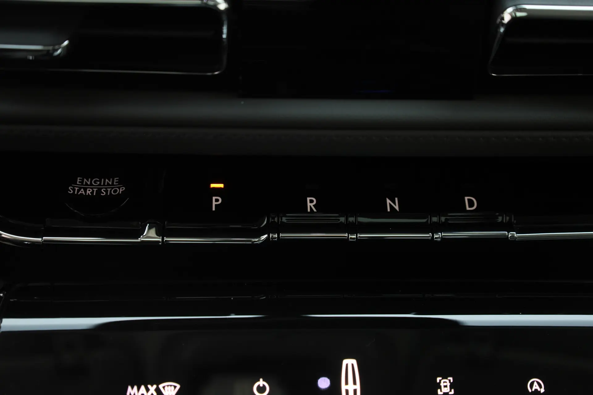 Lincoln Aviator, 2025 23